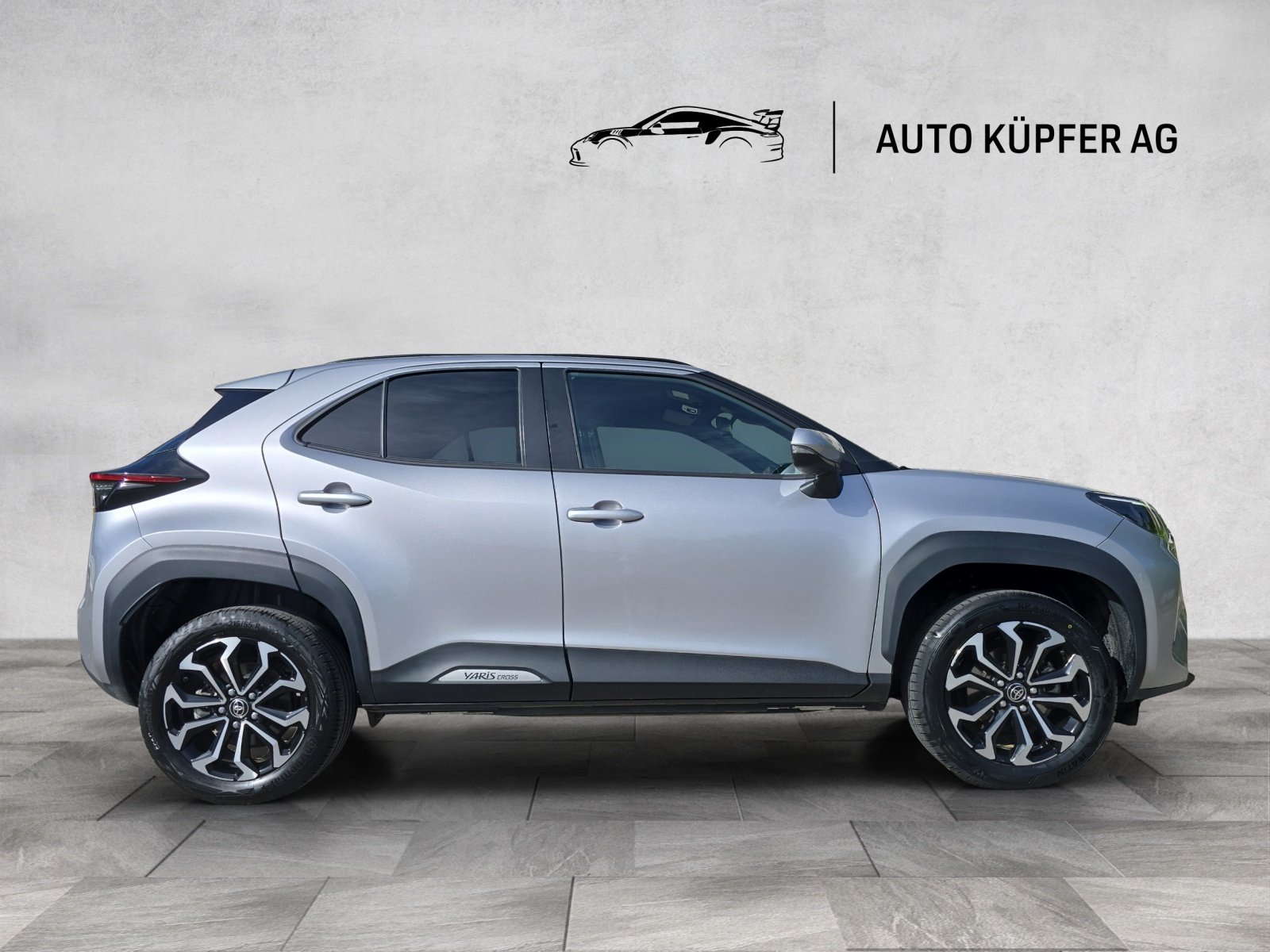 TOYOTA Yaris Cross 1.5 Design e-CVT AWDi-image-5