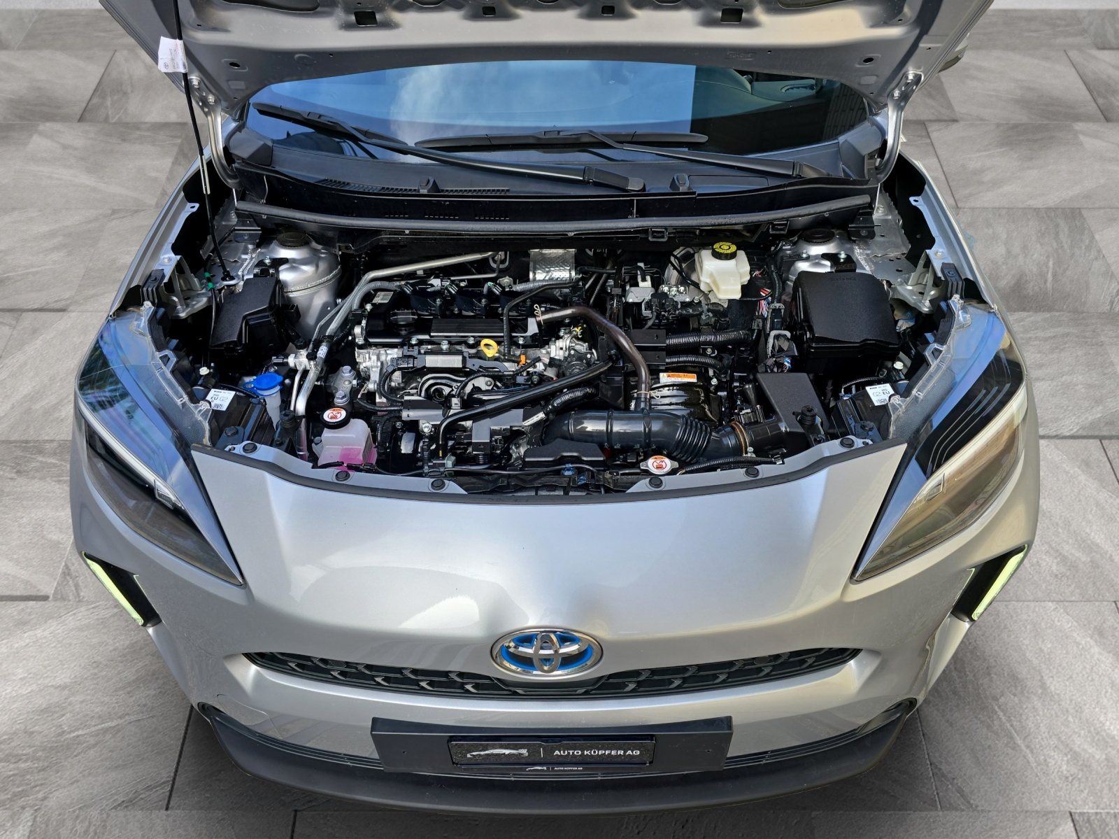 TOYOTA Yaris Cross 1.5 Design e-CVT AWDi-image-27