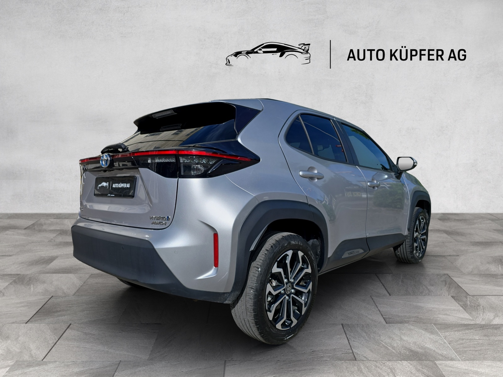TOYOTA Yaris Cross 1.5 Design e-CVT AWDi-showroom-element-2