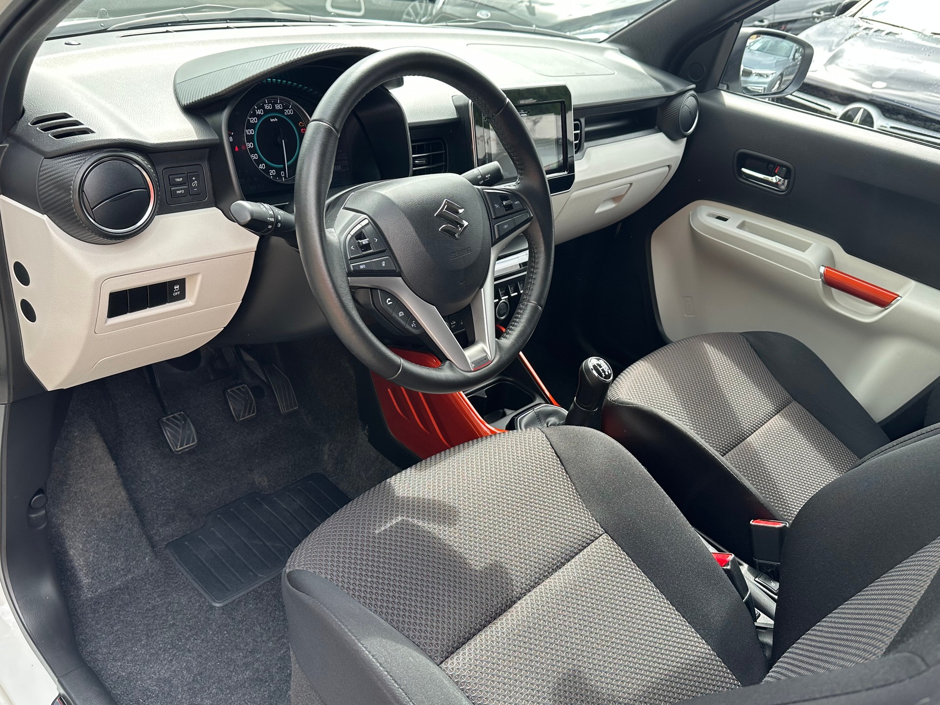 SUZUKI Ignis 1.2i Piz Sulai Top 4x4-image-8