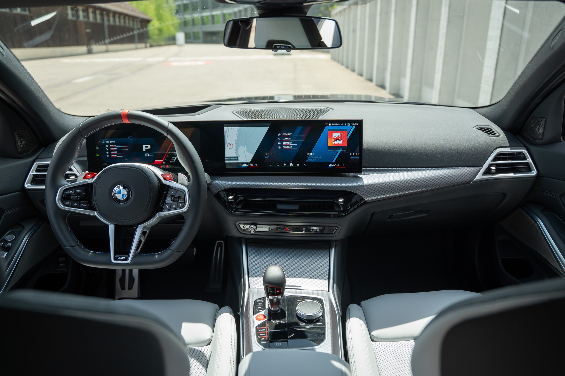 BMW M3 Competition M xDrive LCI-image-13
