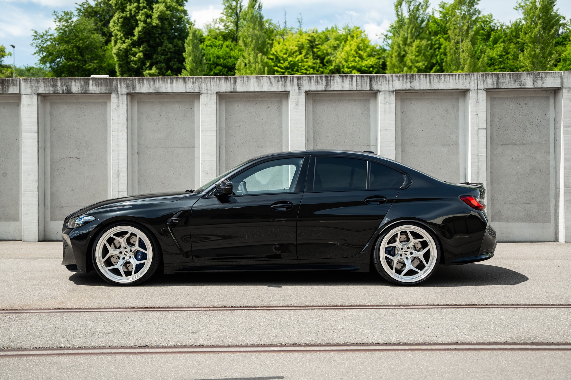 BMW M3 Competition M xDrive LCI-showroom-element-2