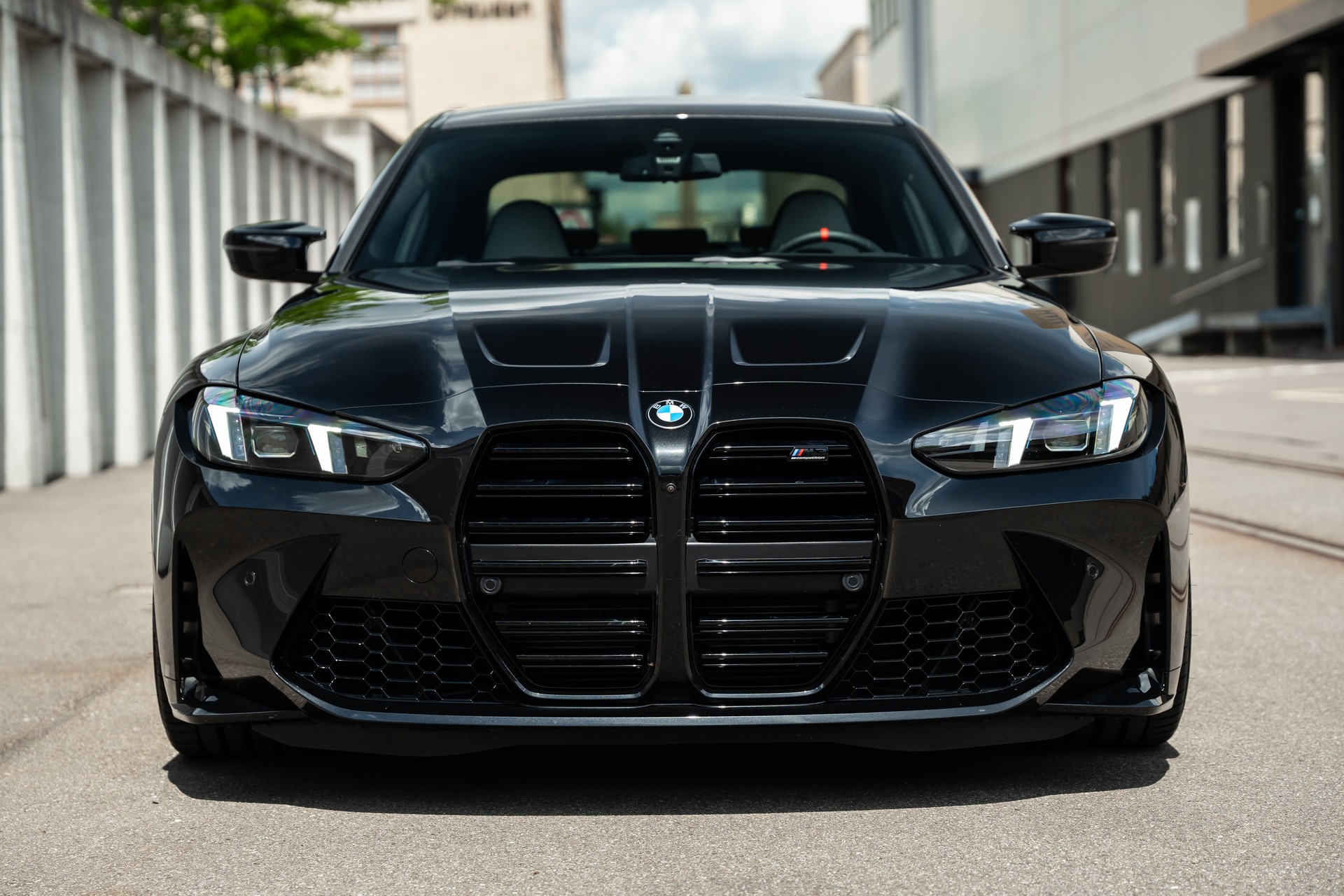 BMW M3 Competition M xDrive LCI-showroom-element-1