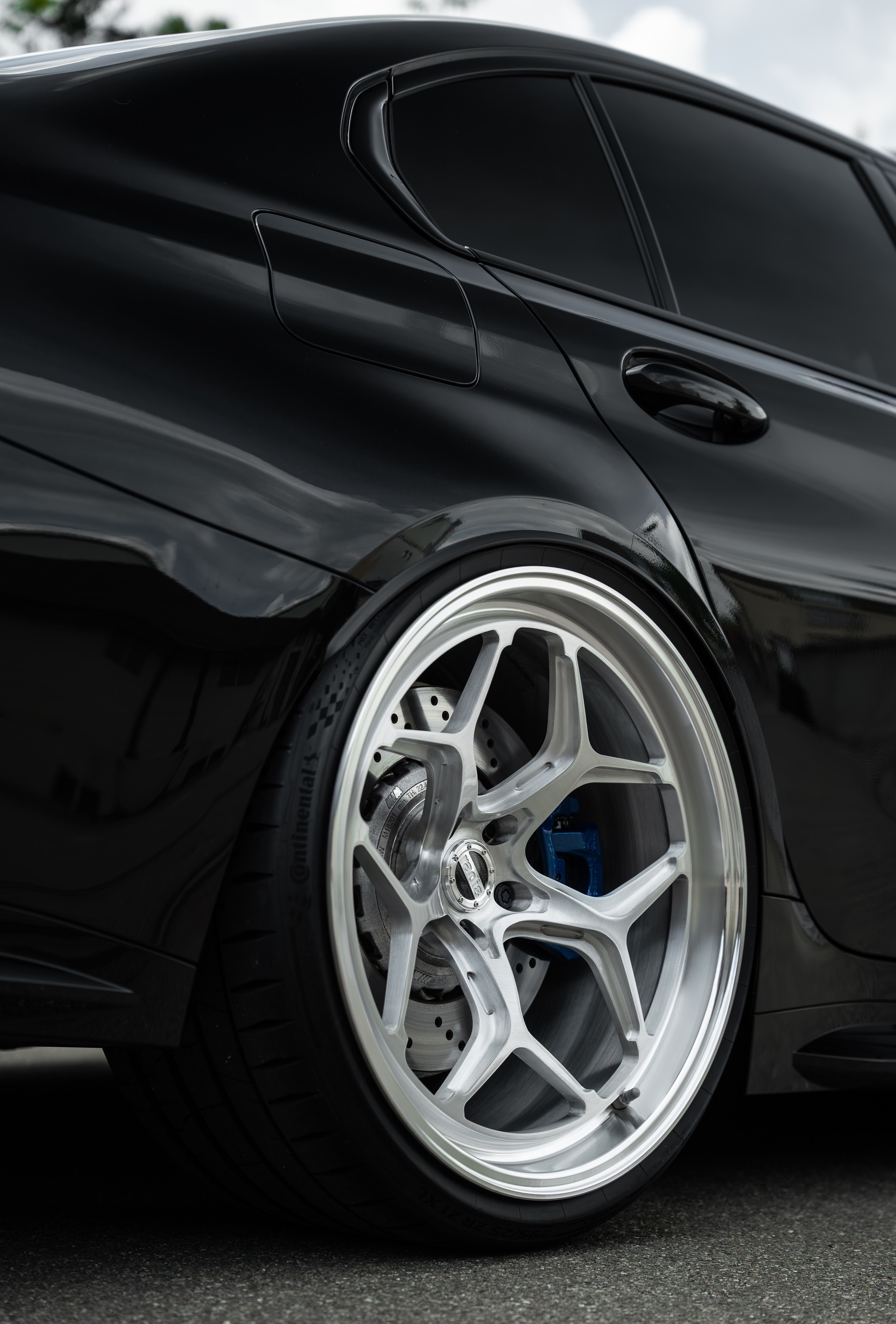 BMW M3 Competition M xDrive LCI-image-26
