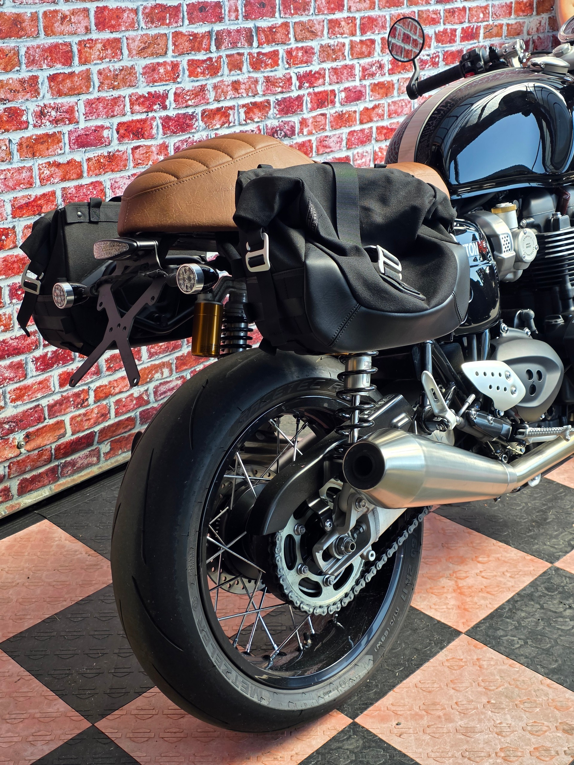 TRIUMPH Thruxton 1200 i RS ABS-image-7