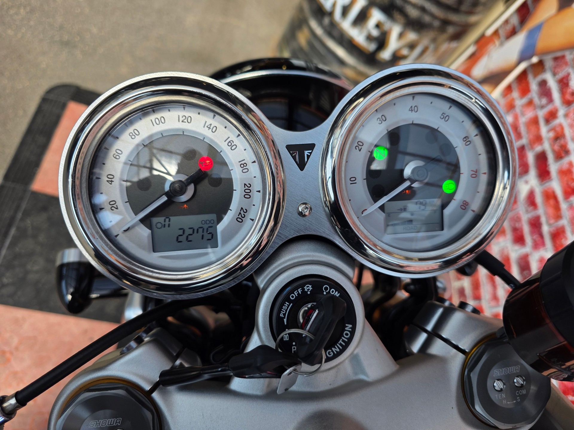 TRIUMPH Thruxton 1200 i RS ABS-image-12