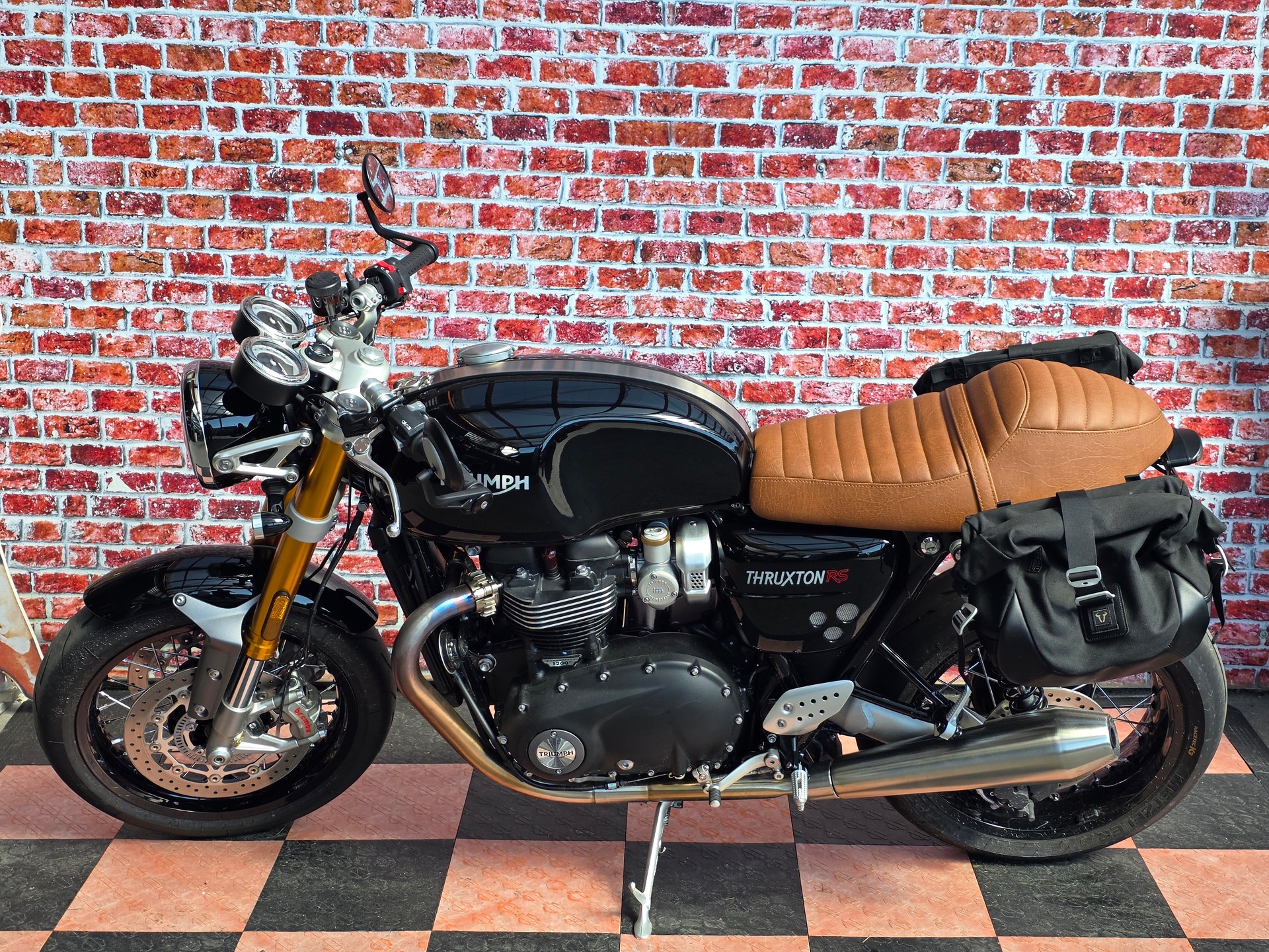 TRIUMPH Thruxton 1200 i RS ABS-image-3