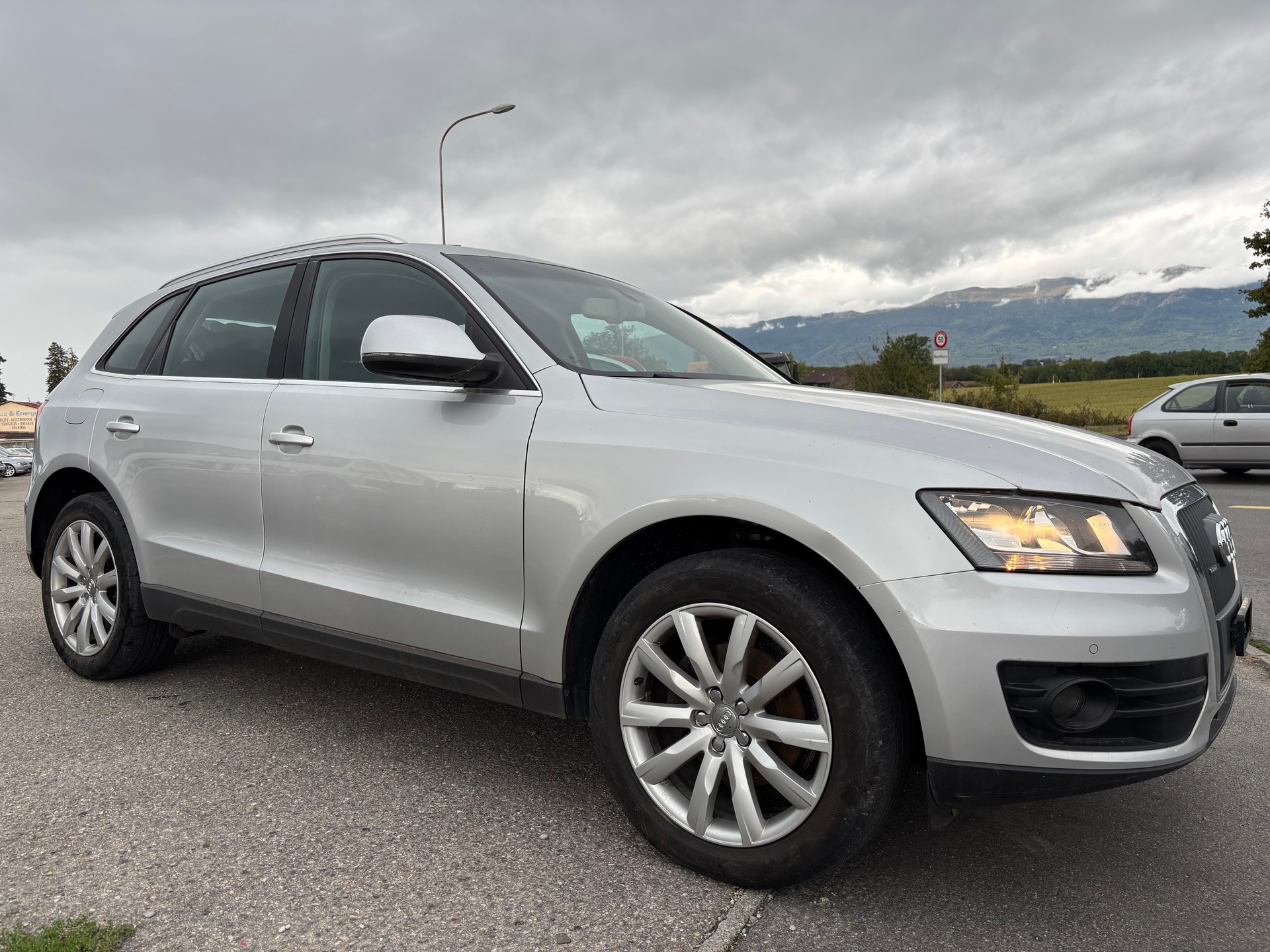 AUDI Q5 2.0 TFSI quattro S-tronic *** Prix Fixe ***-image-1