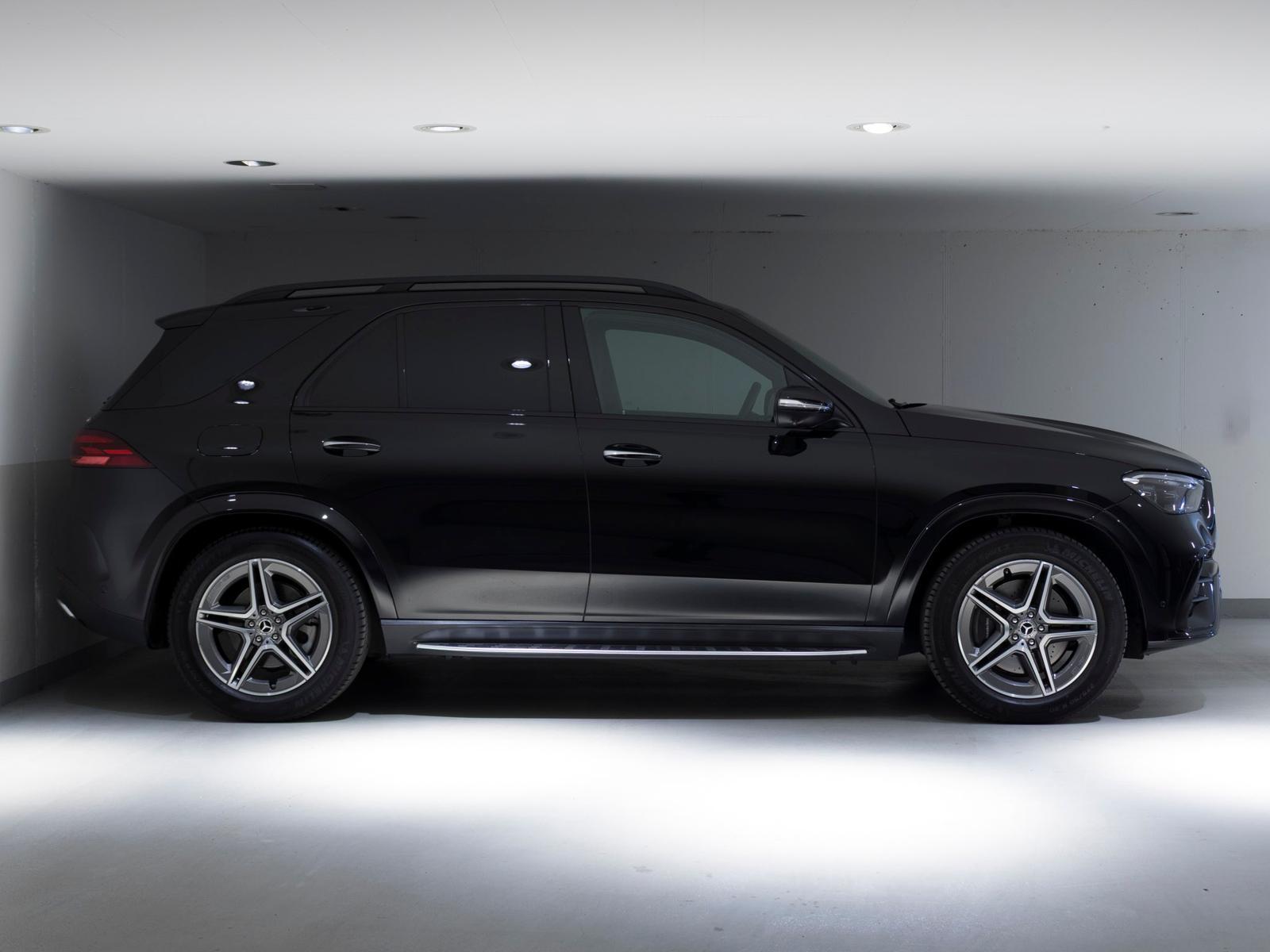 MERCEDES-BENZ GLE 300 d 4MATIC-image-1