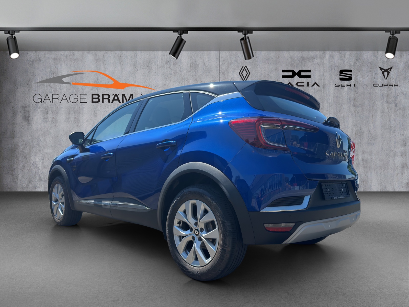 RENAULT Captur 1.3 TCe EDC Intens EDC-showroom-element-3