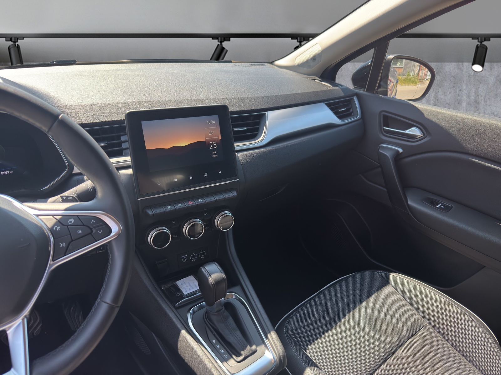 RENAULT Captur 1.3 TCe EDC Intens EDC-image-9