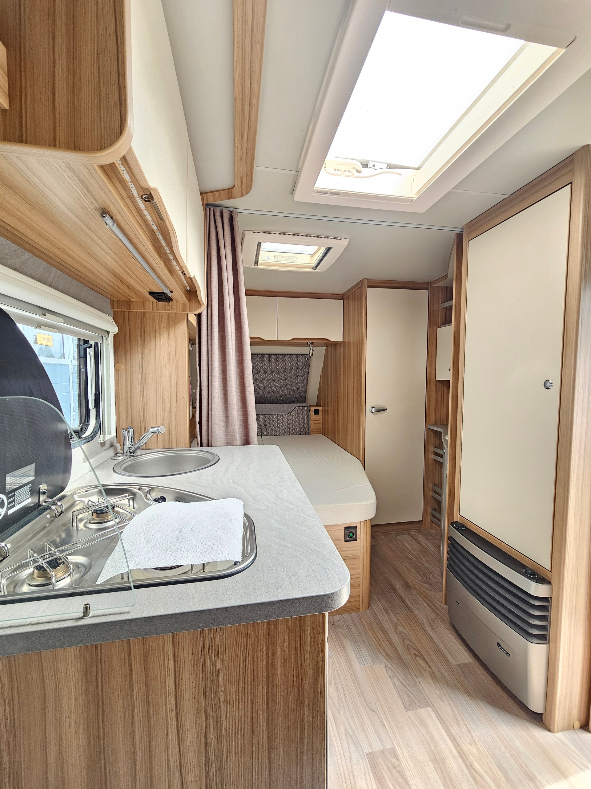 WEINSBERG Cara Two 450-image-7