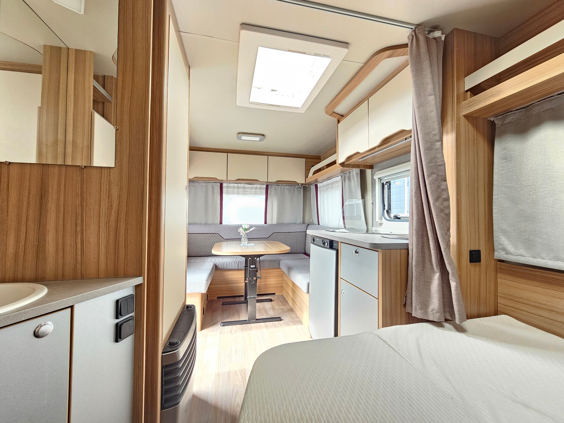 WEINSBERG Cara Two 450-image-12