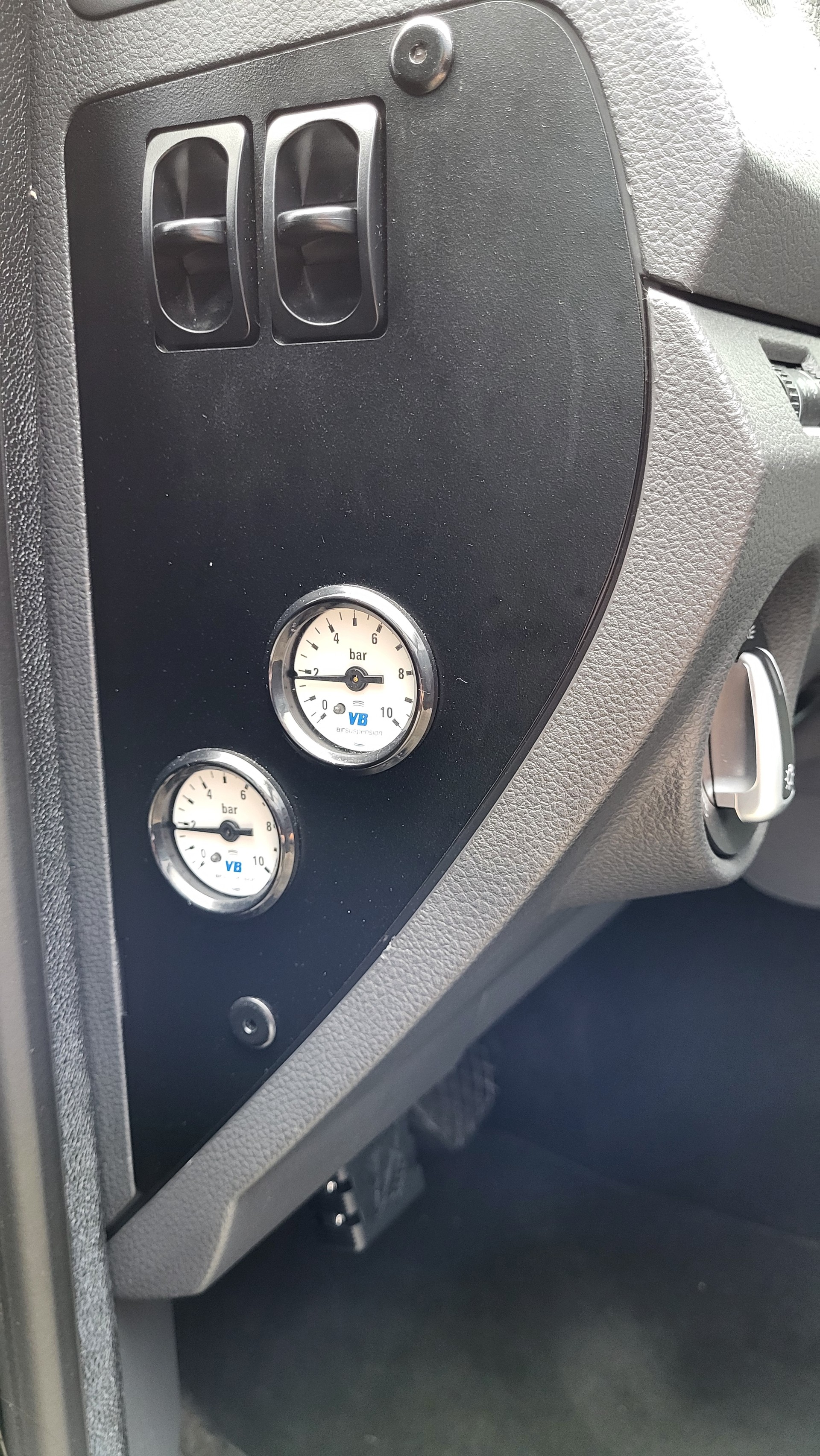 VW AMAROK-image-10