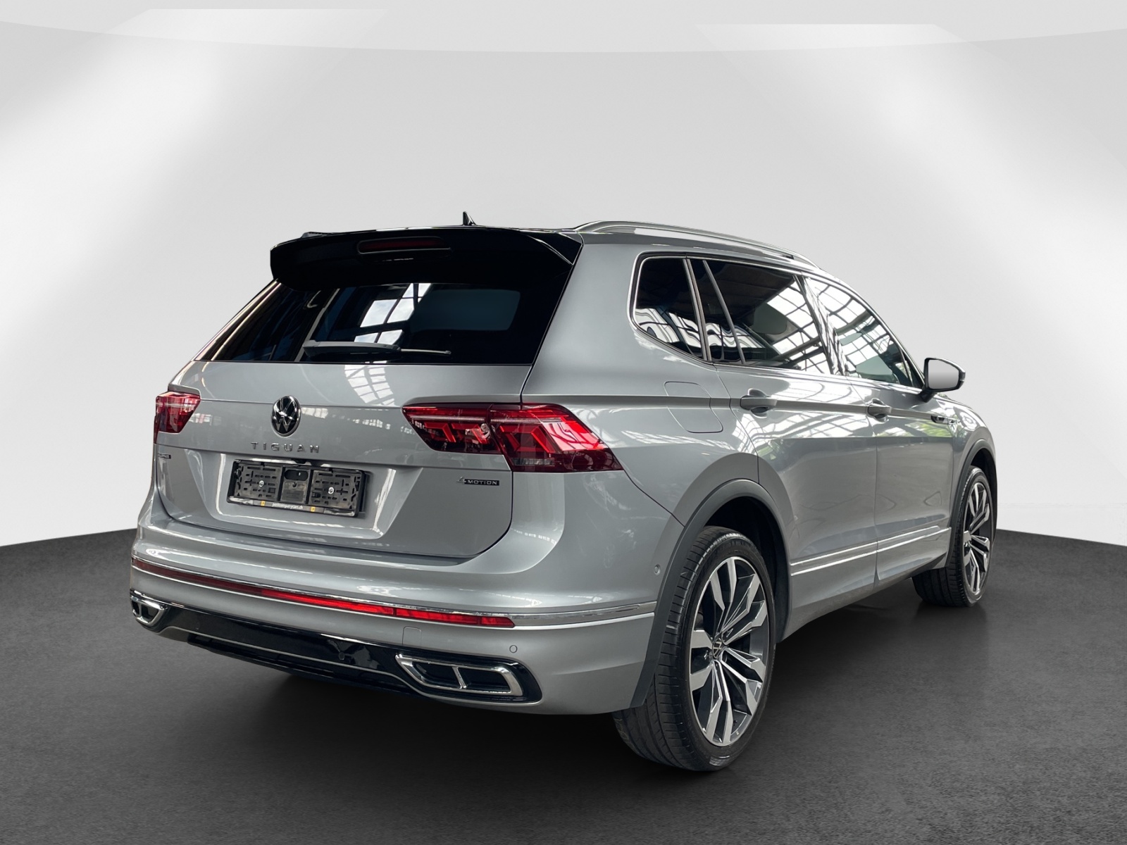 VW Tiguan Allspace 2.0 TSI R-Line DSG-image-5