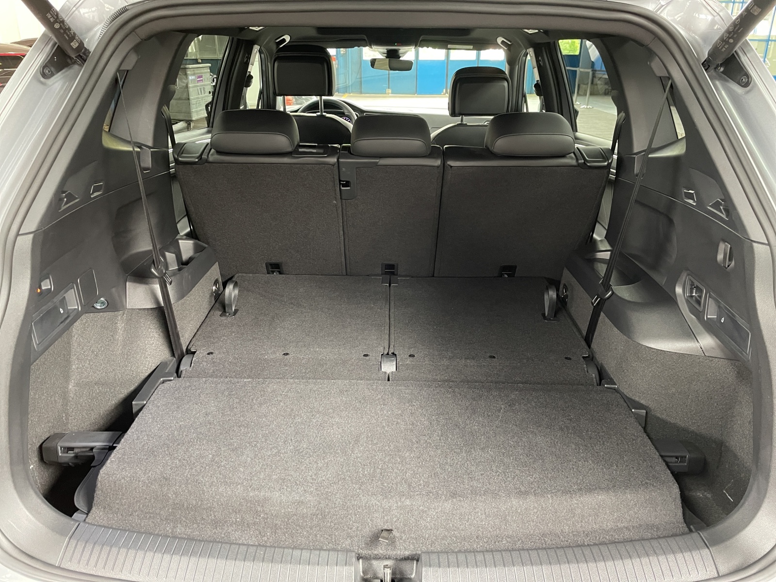 VW Tiguan Allspace 2.0 TSI R-Line DSG-image-10