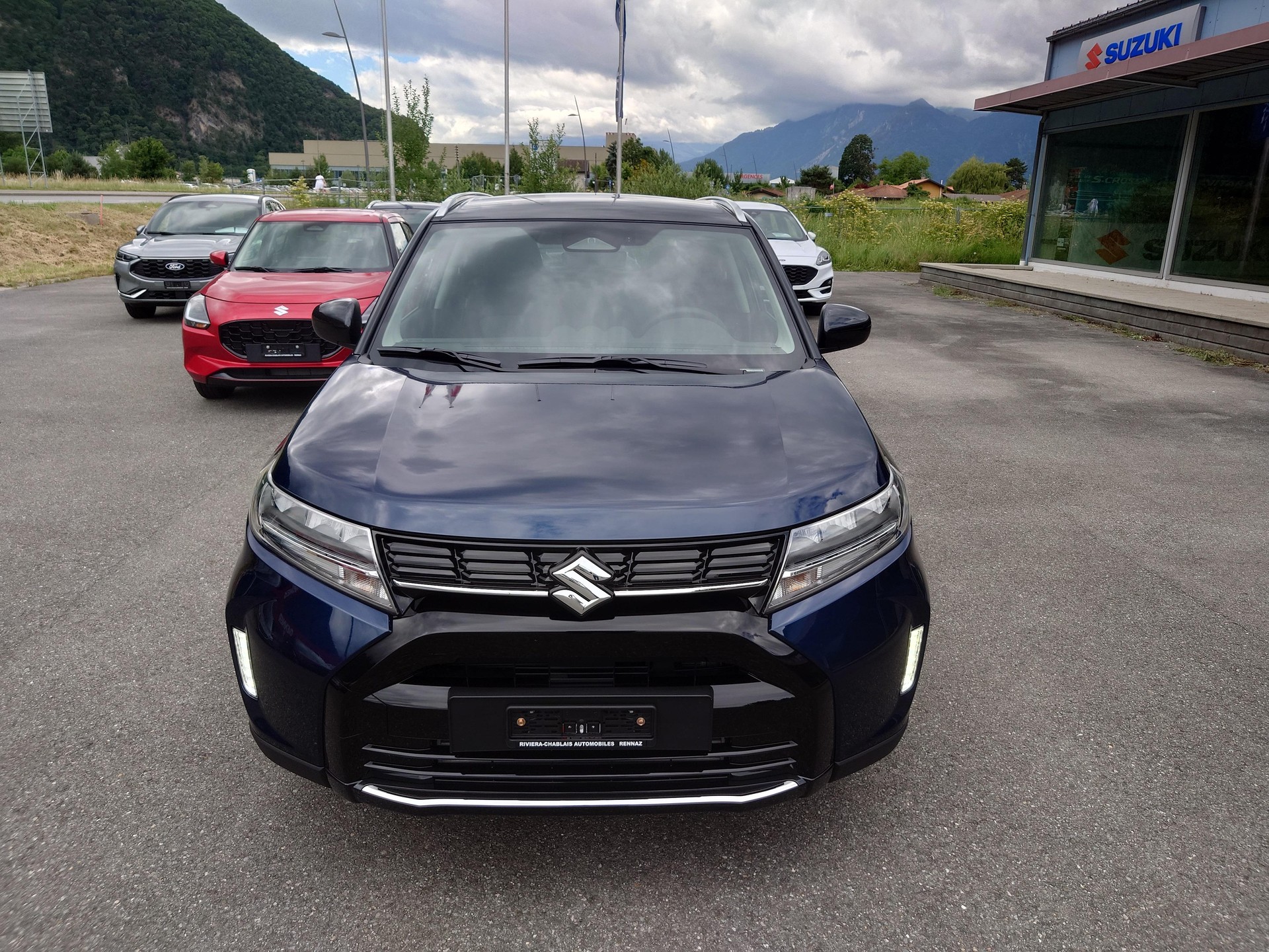 SUZUKI Vitara 1.4 T Sakura Hybrid 4x4-showroom-element-2