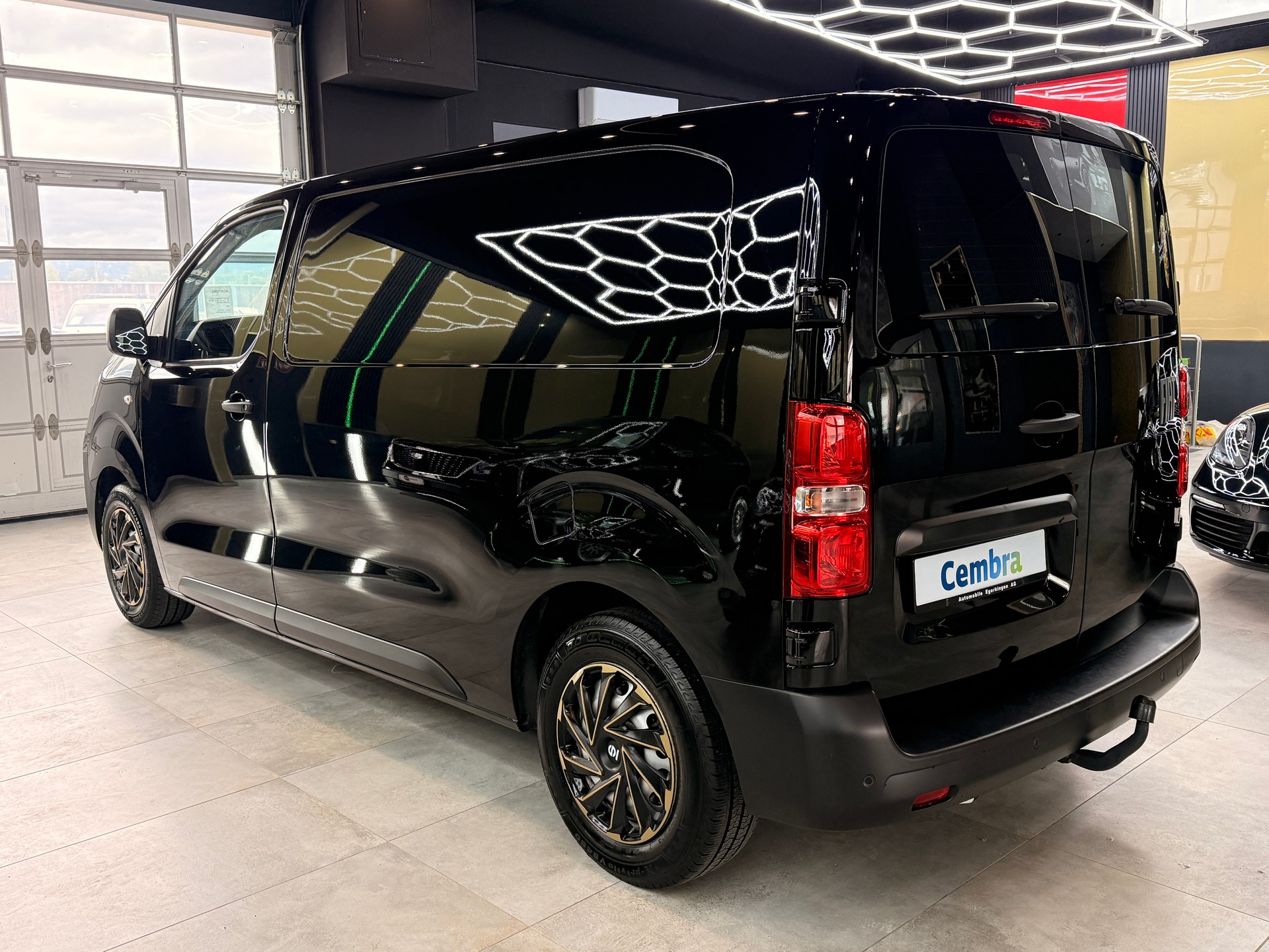 FIAT Scudo 2.0 BlueHDi L2 Crew Cab-image-6