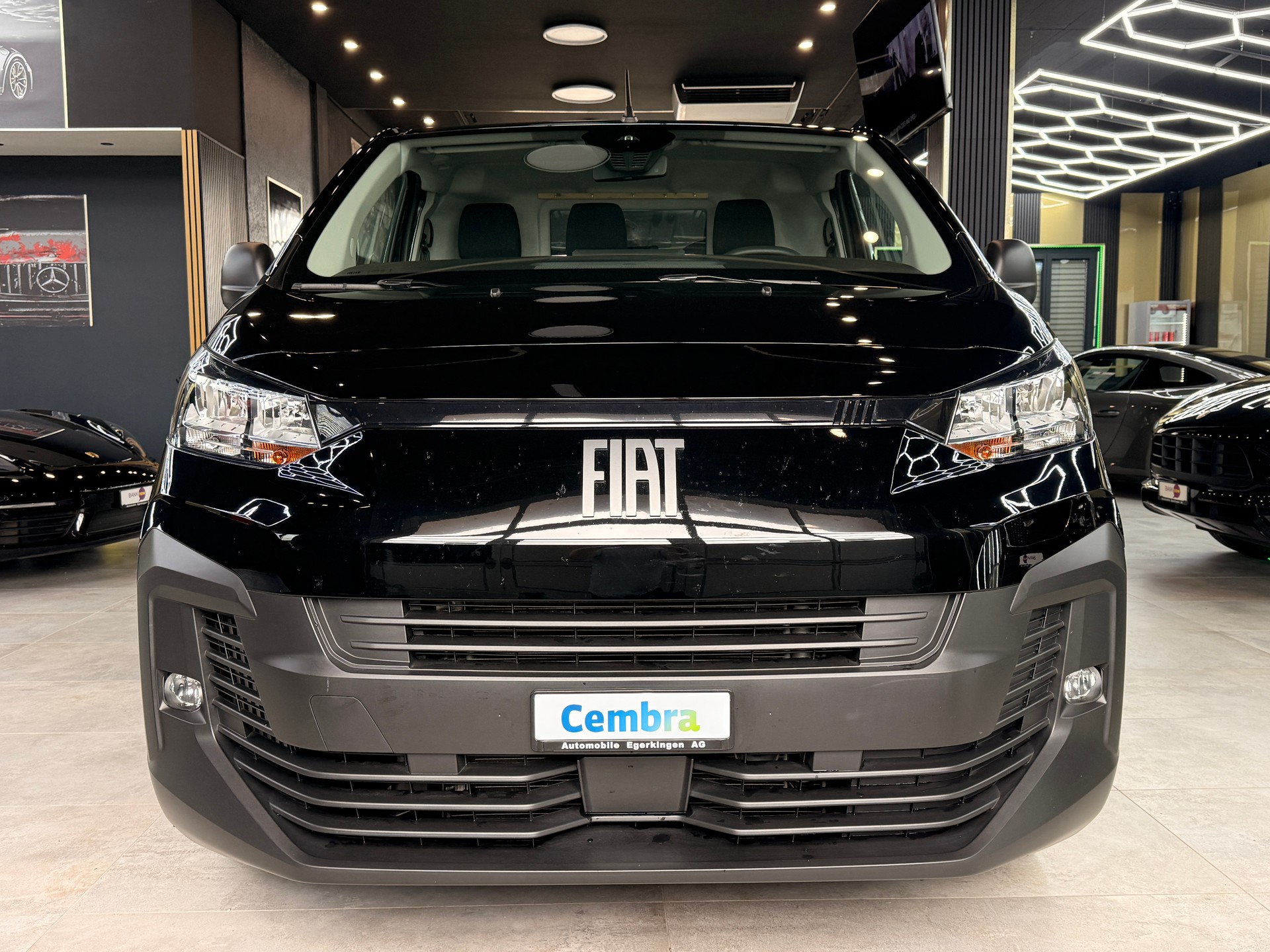 FIAT Scudo 2.0 BlueHDi L2 Crew Cab-showroom-element-1