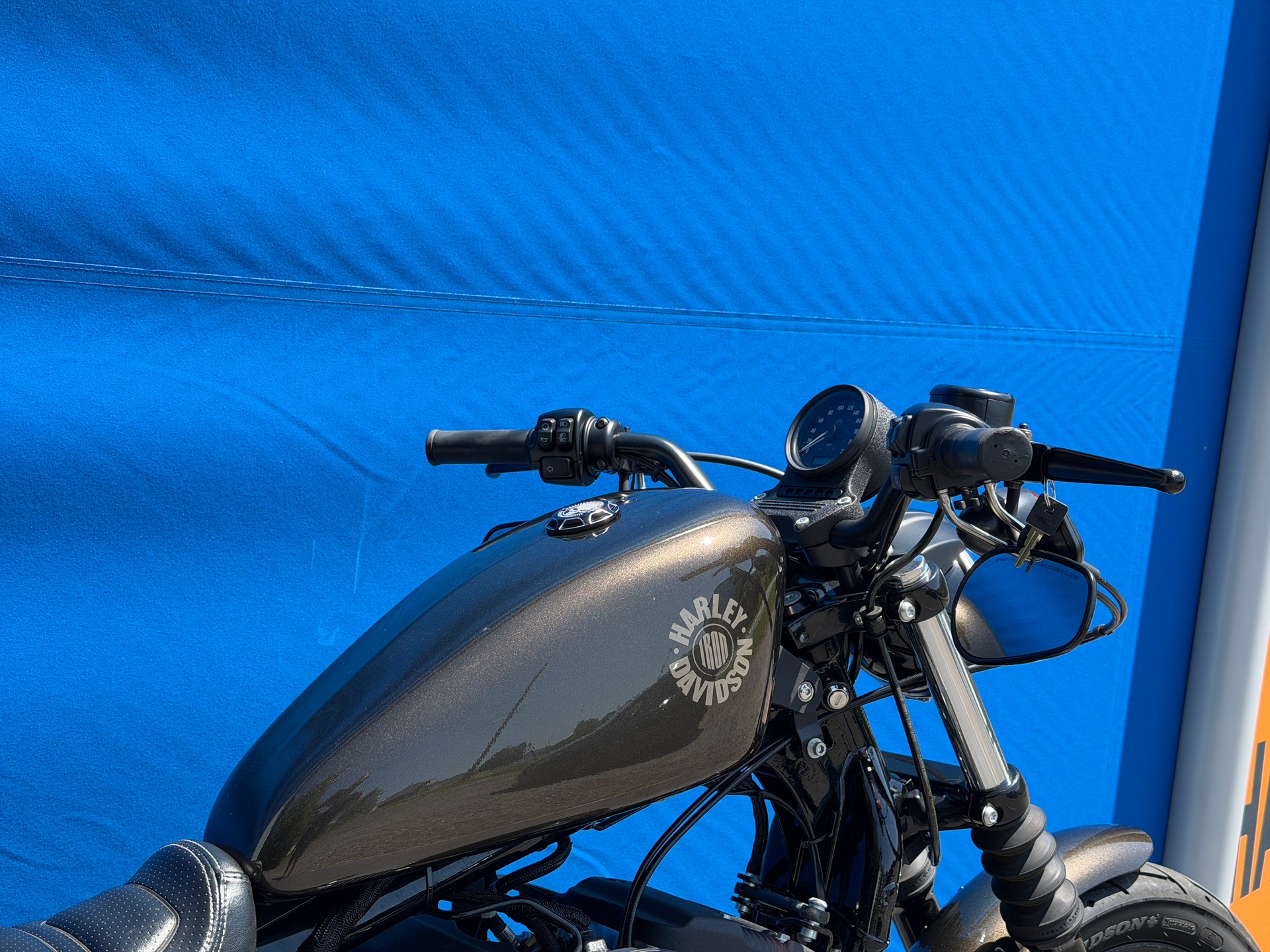 HARLEY-DAVIDSON HARLEY-DAVIDSON XL 883 N Sportster Iron ABS (35 KW)-showroom-element-3