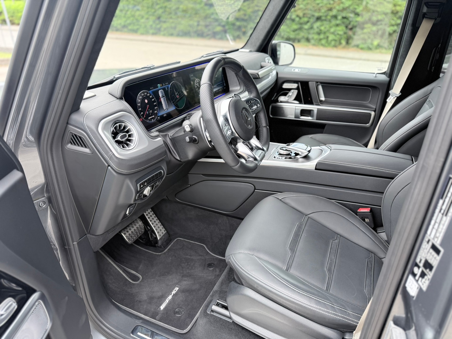 MERCEDES-BENZ G 63 AMG Speedshift Plus G-Tronic-image-12