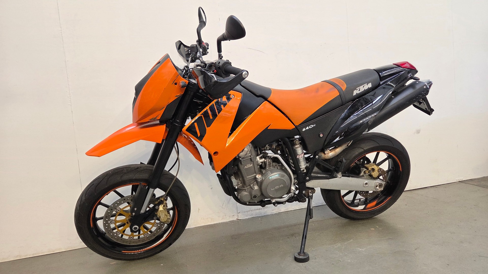 KTM 640 Duke-E II (25kW)-showroom-element-3