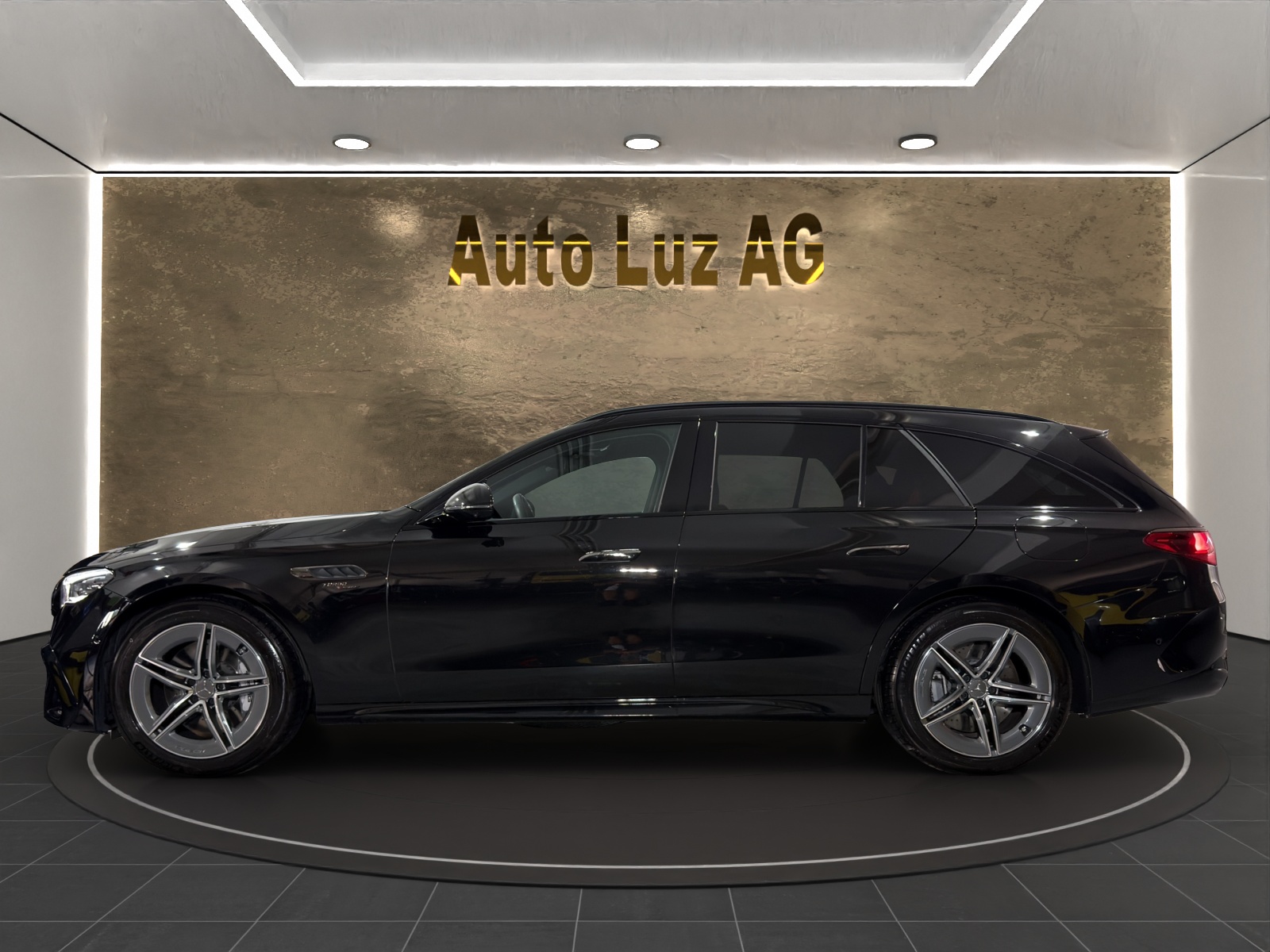 MERCEDES-BENZ E 53 Hybrid T 4Matic+ 9G-Tronic-image-4