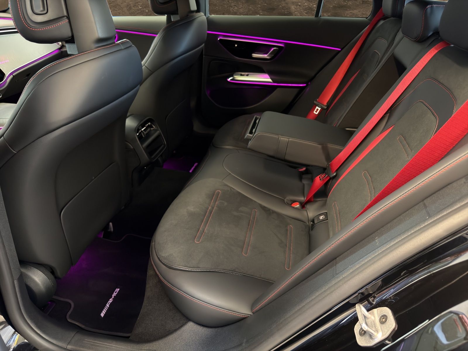 MERCEDES-BENZ E 53 Hybrid T 4Matic+ 9G-Tronic-image-11