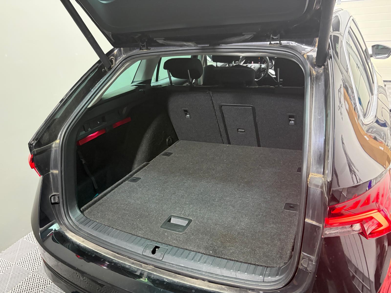 SKODA Octavia Combi 1.0 TSI mHEV DSG Style-image-25