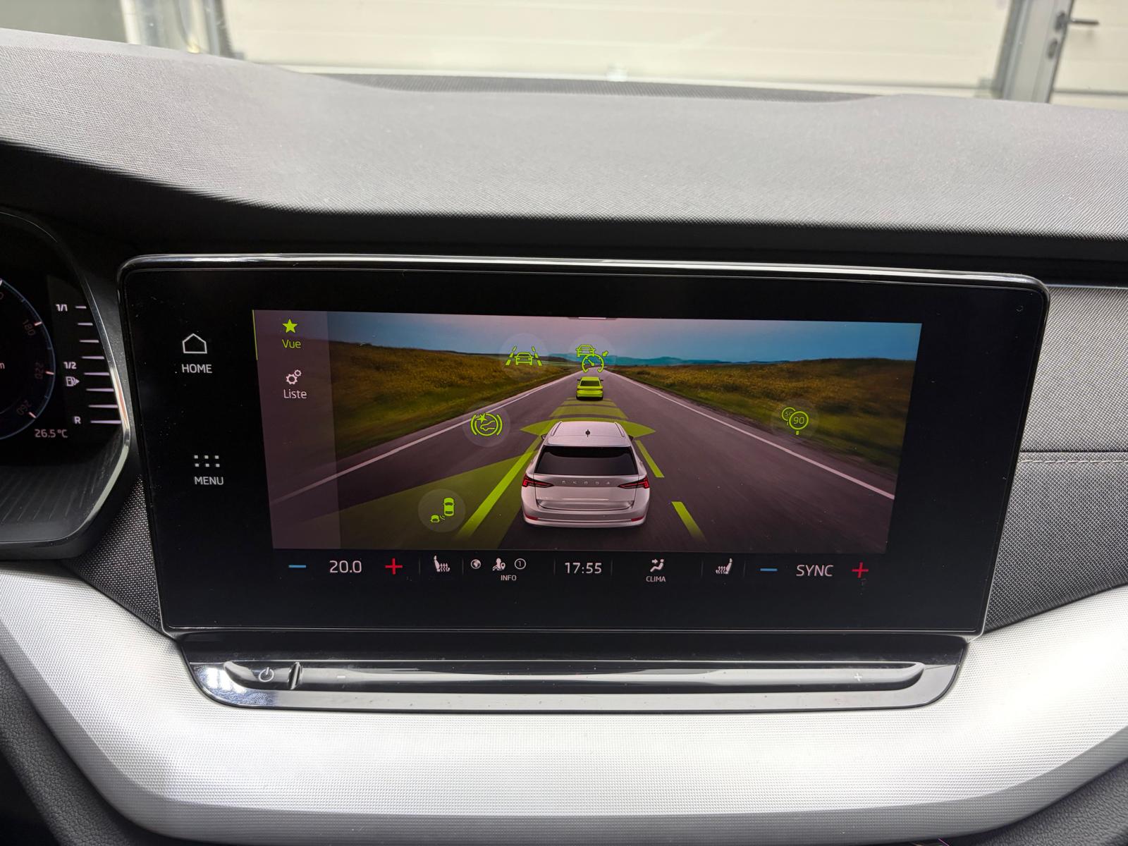 SKODA Octavia Combi 1.0 TSI mHEV DSG Style-image-19