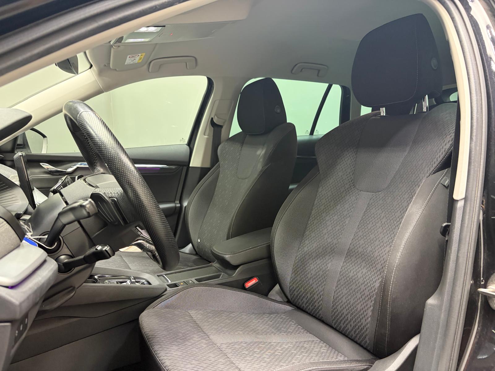 SKODA Octavia Combi 1.0 TSI mHEV DSG Style-image-8