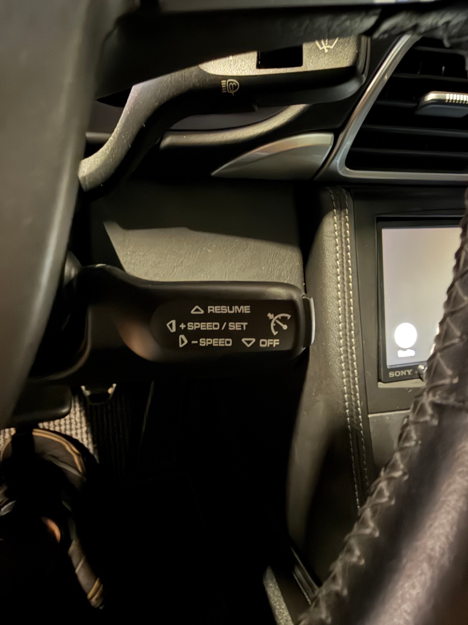 PORSCHE 911 Carrera 4S-image-15