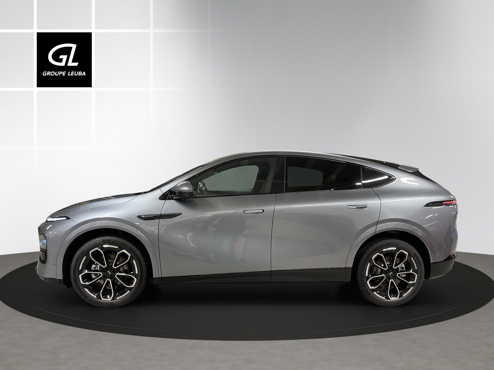 XPENG G6 80kWh Performance AWD-showroom-element-2
