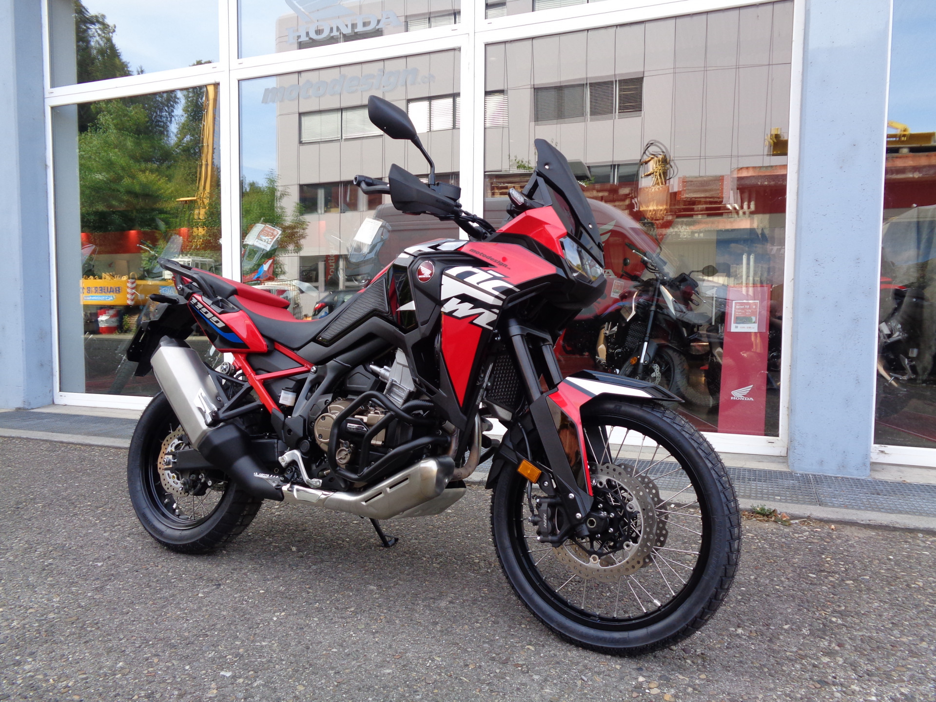 HONDA CRF 1100 L Africa Twin DCT Grand Prix Red-image-0