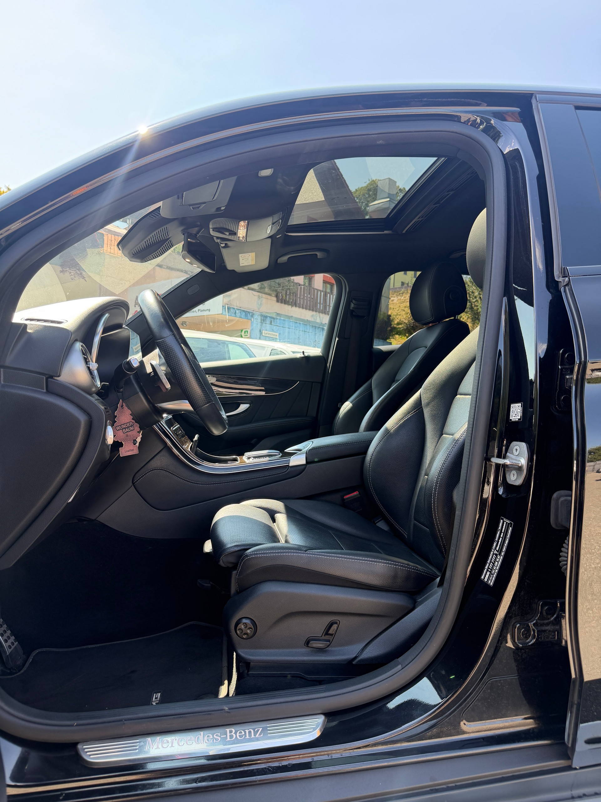 MERCEDES-BENZ GLC Coupé 220 d AMG Line 4Matic 9G-Tronic-image-7