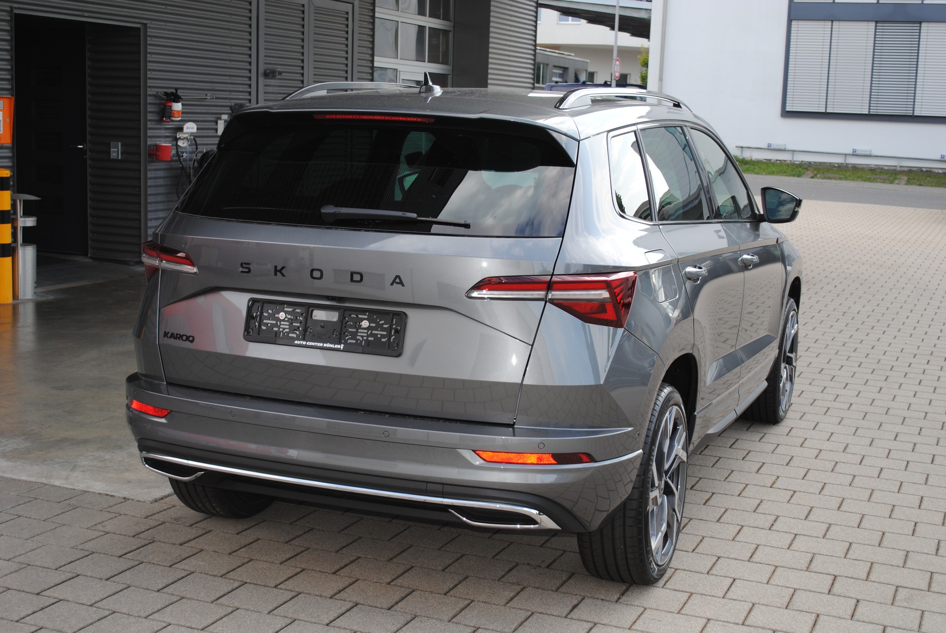 SKODA Karoq 2.0 TSI SportLine 4x4 DSG-image-5