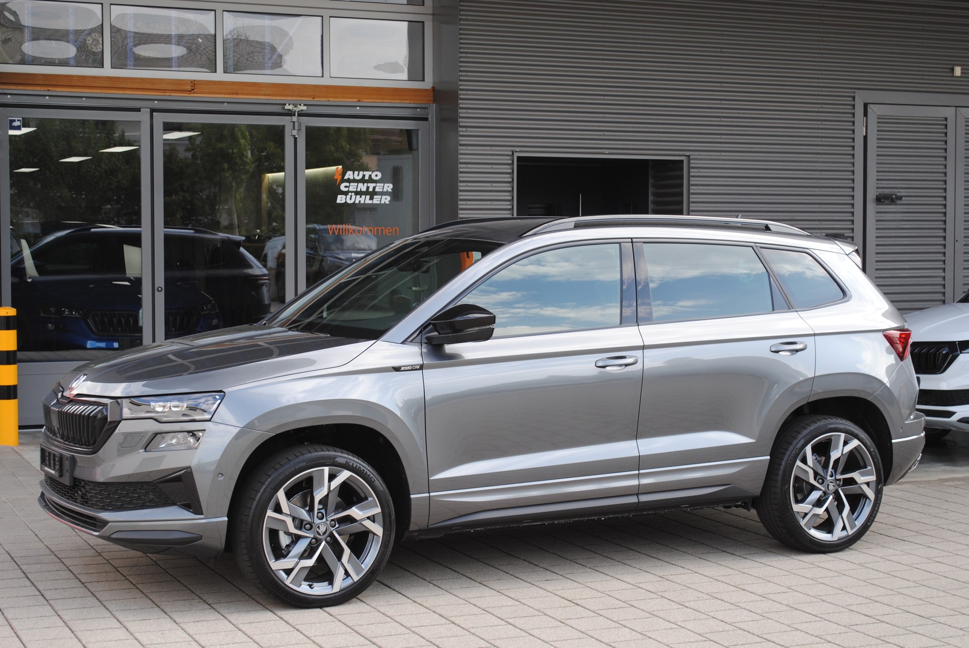 SKODA Karoq 2.0 TSI SportLine 4x4 DSG-showroom-element-3