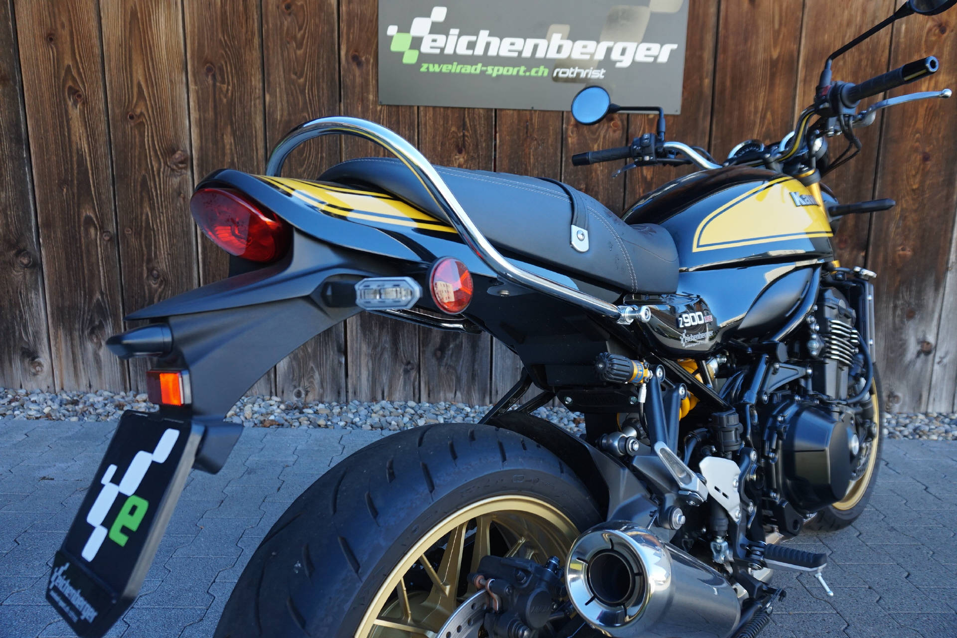 KAWASAKI Z 900 RS SE-image-5
