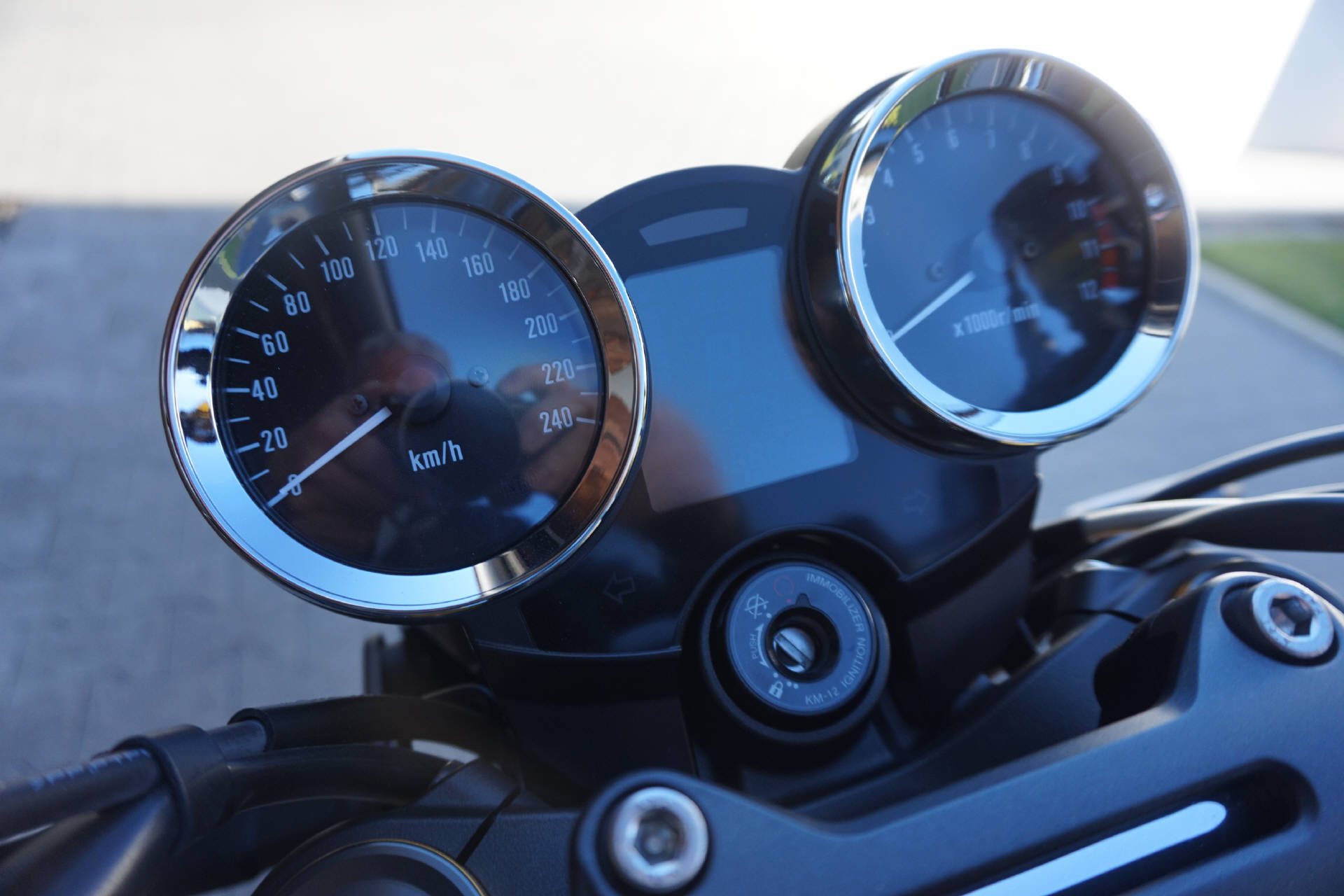 KAWASAKI Z 900 RS SE-image-9