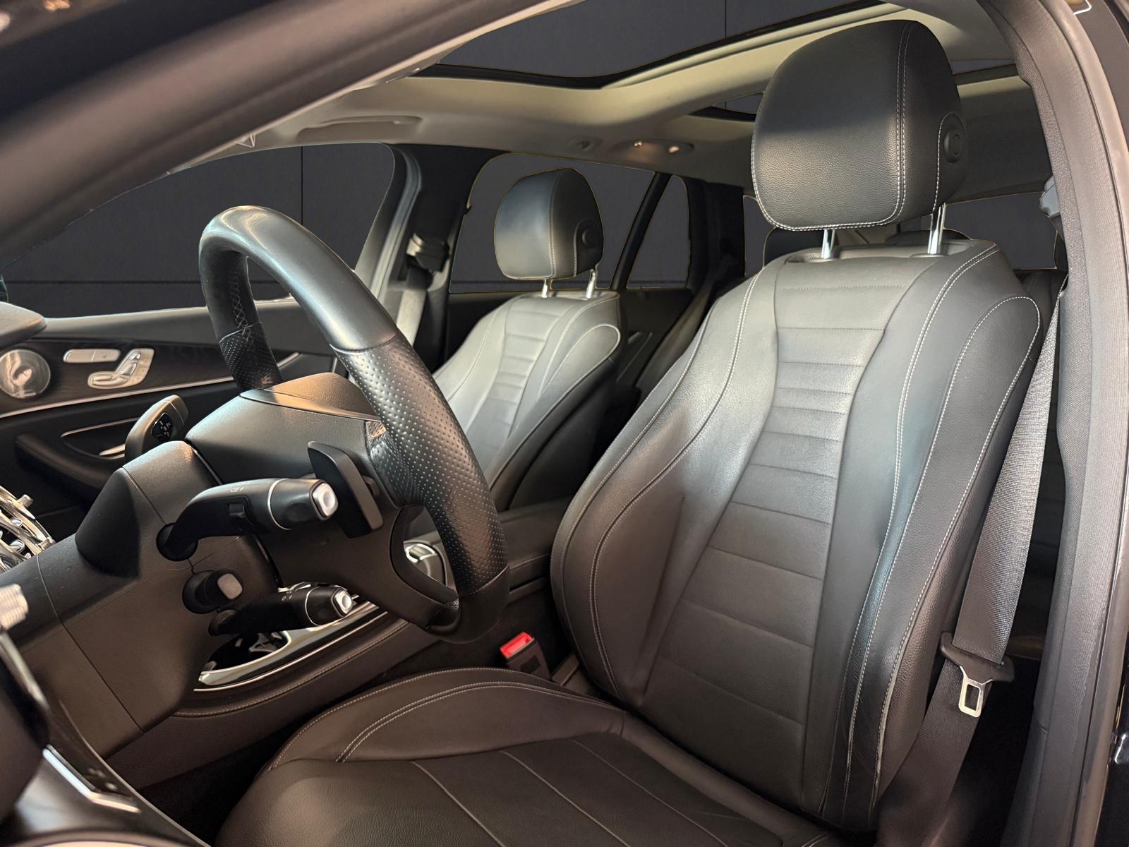 MERCEDES-BENZ E 220 d All-Terrain Avantgarde 4Matic 9G-Tronic-image-11