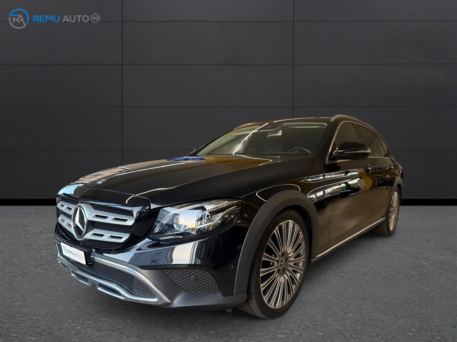 MERCEDES-BENZ E 220 d All-Terrain Avantgarde 4Matic 9G-Tronic-image-7