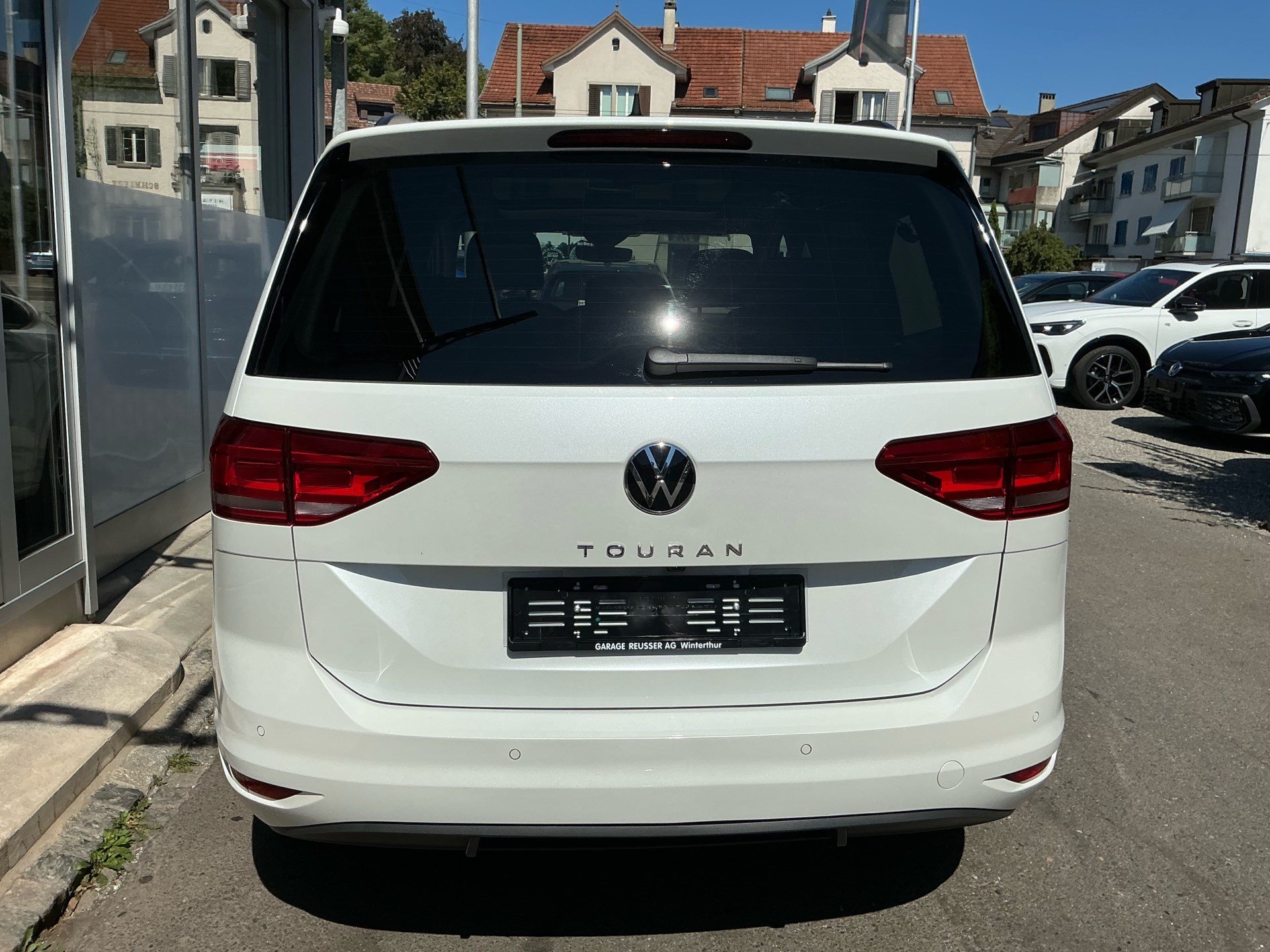 VW Touran 1.5 TSI Comfortline DSG *** PANORAMADACH & ANHÄNGERKUPPLUNG ***-image-4