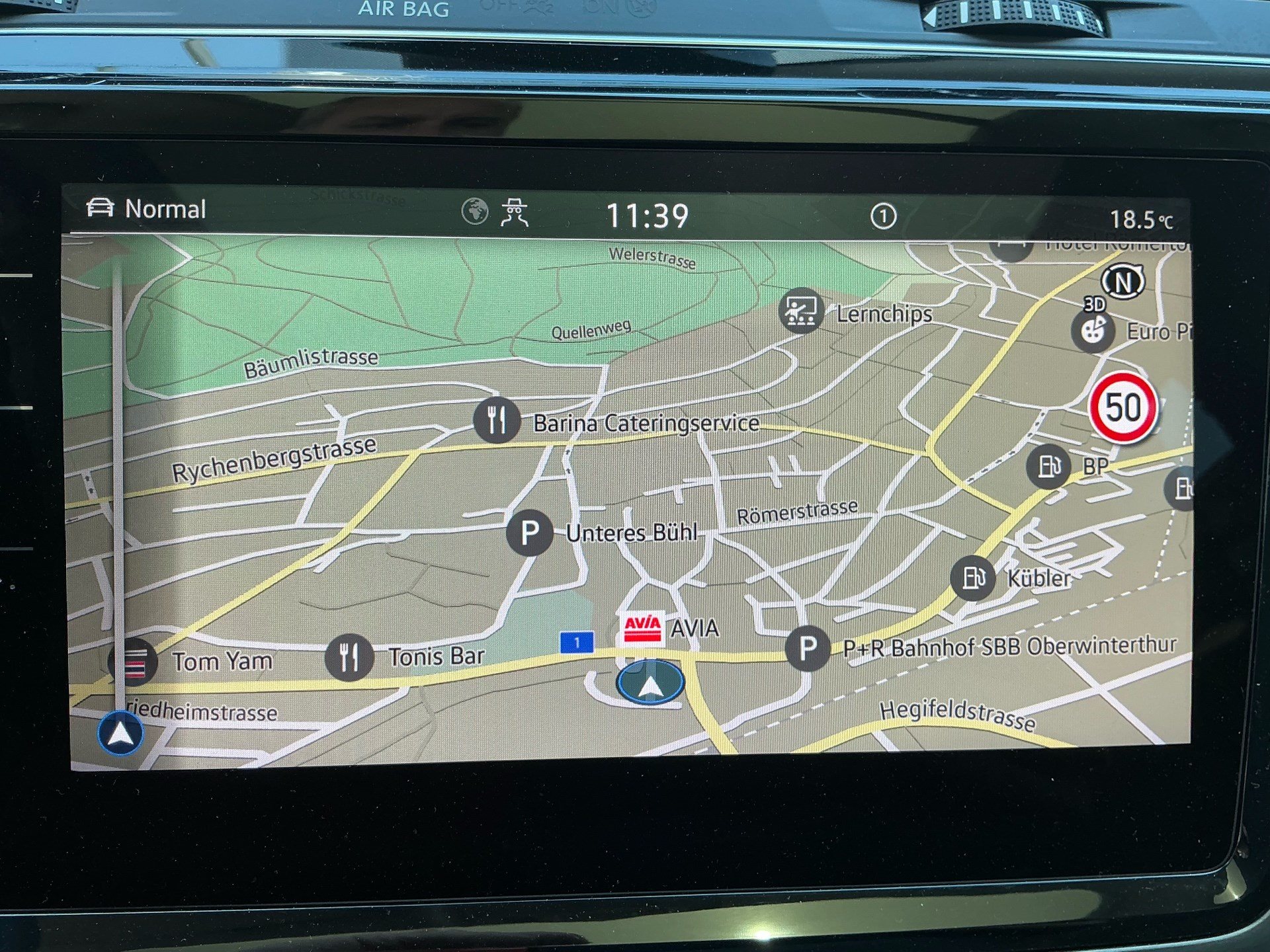 VW Touran 1.5 TSI Comfortline DSG *** PANORAMADACH & ANHÄNGERKUPPLUNG ***-image-13