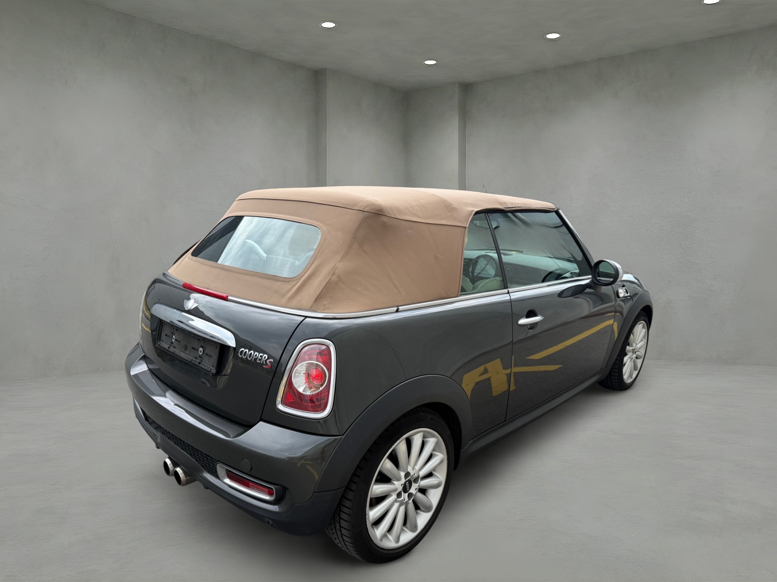 MINI Cooper S Cabriolet(M)-image-11
