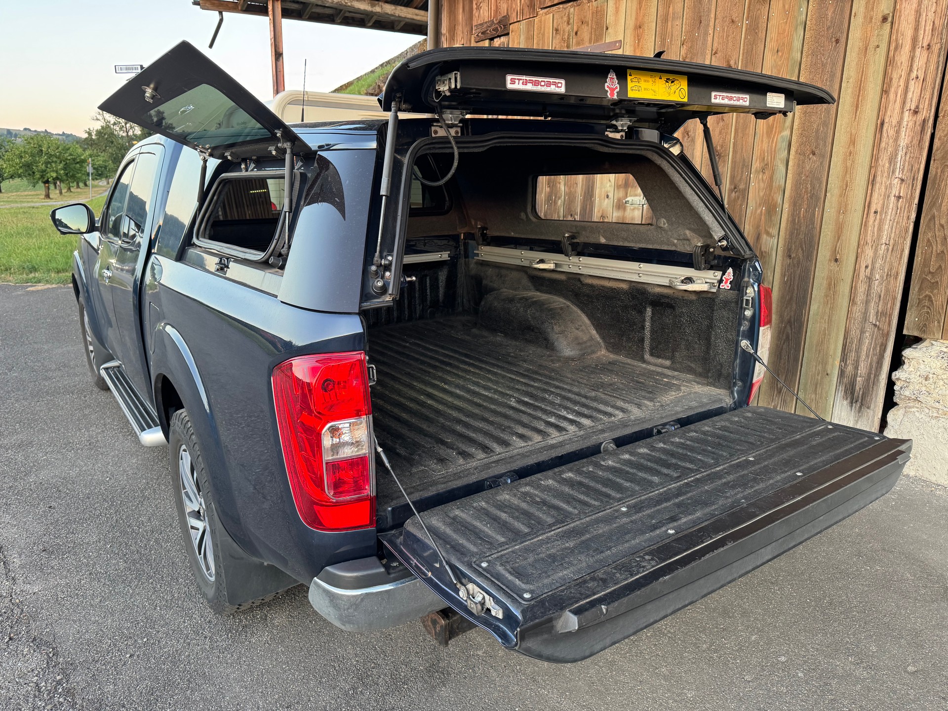 NISSAN Navara King Cab N-Connecta 2.3 dCi 4WD-image-12