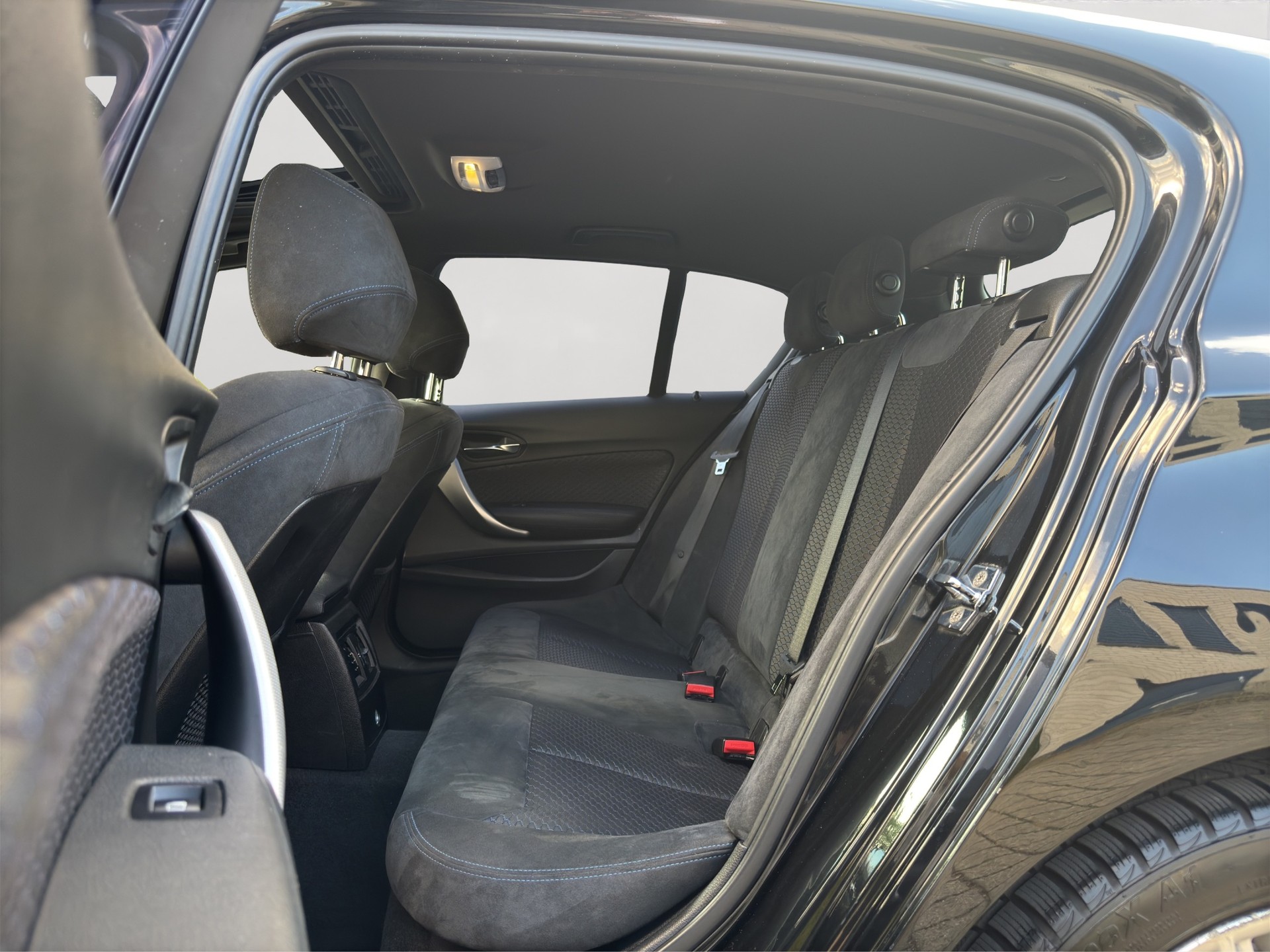 BMW 120d Steptronic M Paket-image-12