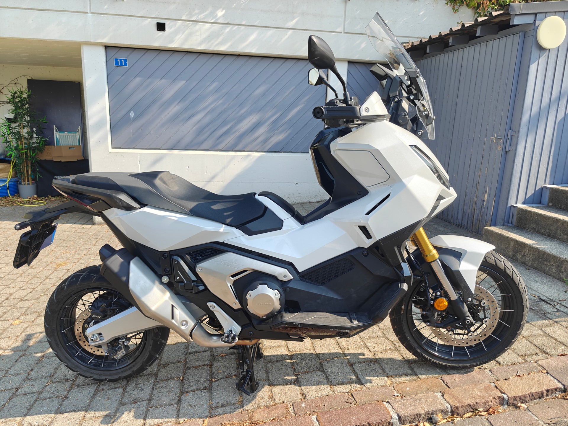 HONDA X-ADV 750 (35kW)-image-1