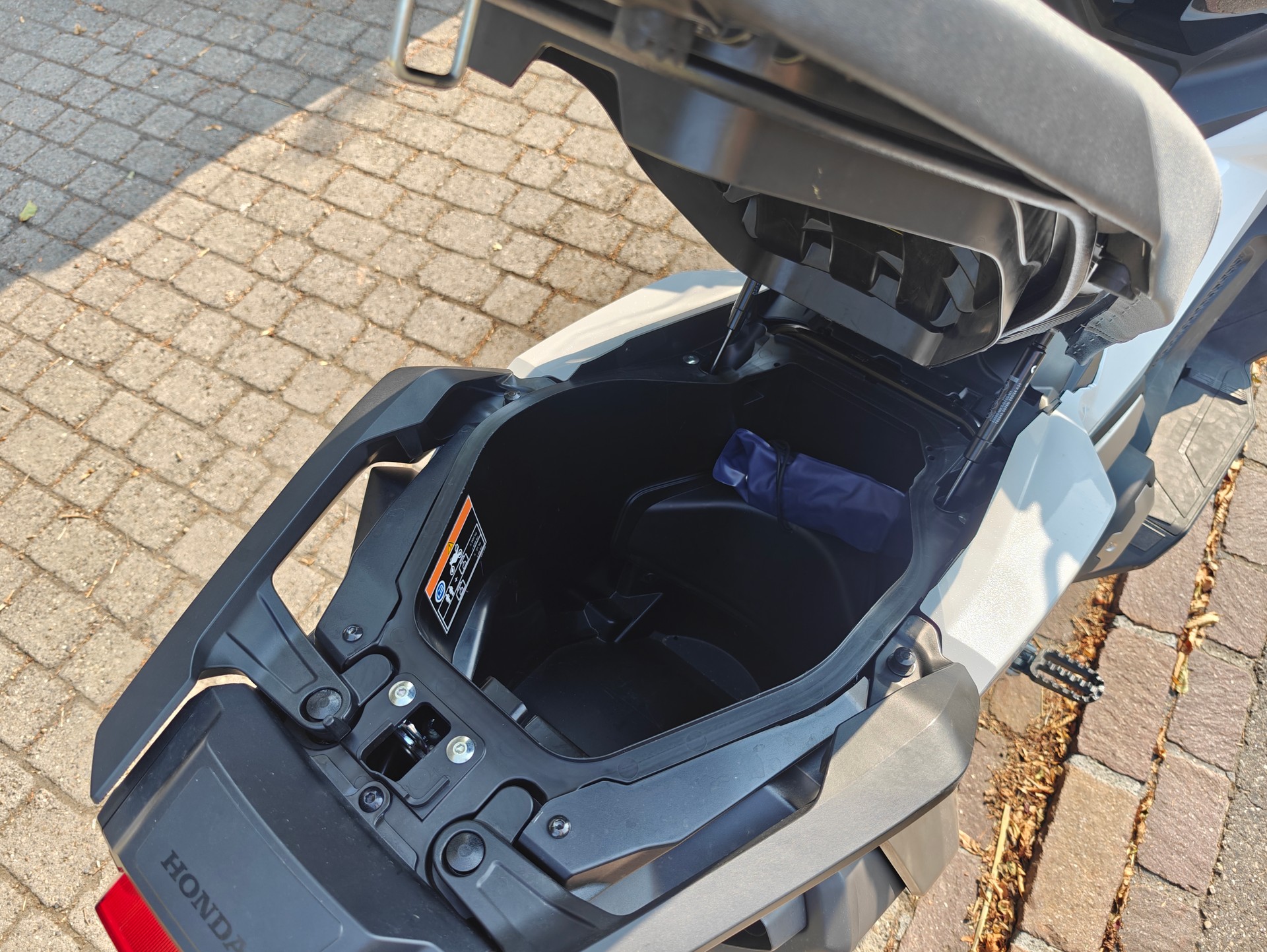 HONDA X-ADV 750 (35kW)-image-5