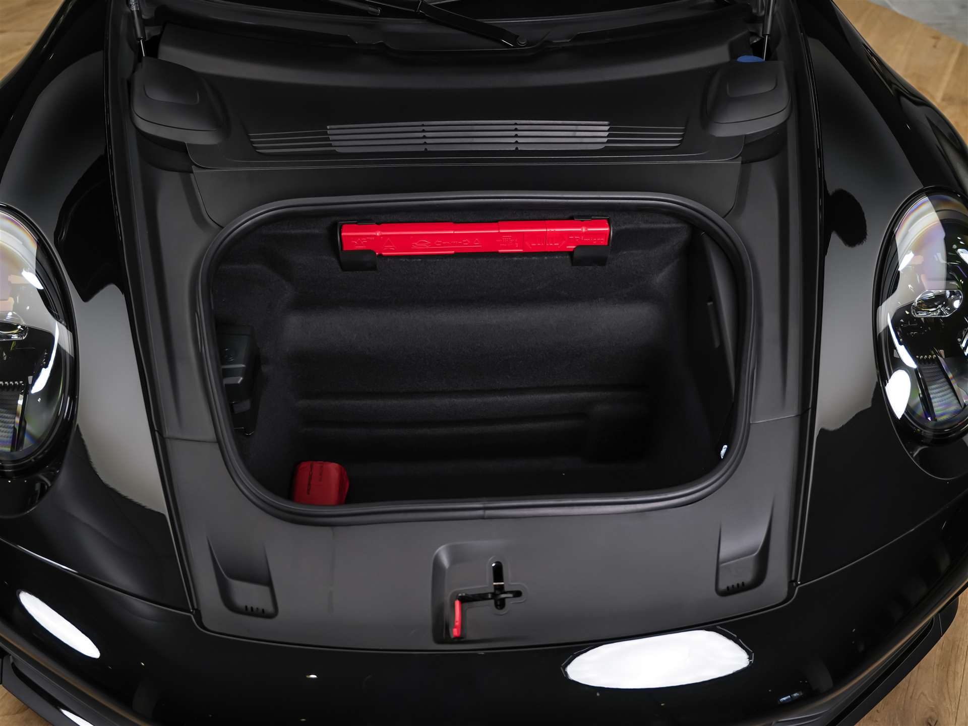 PORSCHE 911 Coupé 3.0 Carrera PDK *Bose Surround*Matrix LED*Lenkradheizung*-image-47