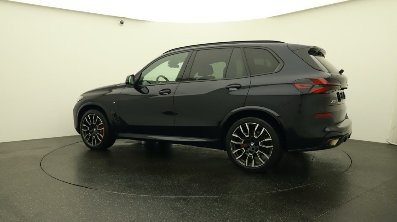BMW X5 xDrive 48V 40d M Sport Steptronic-showroom-element-2